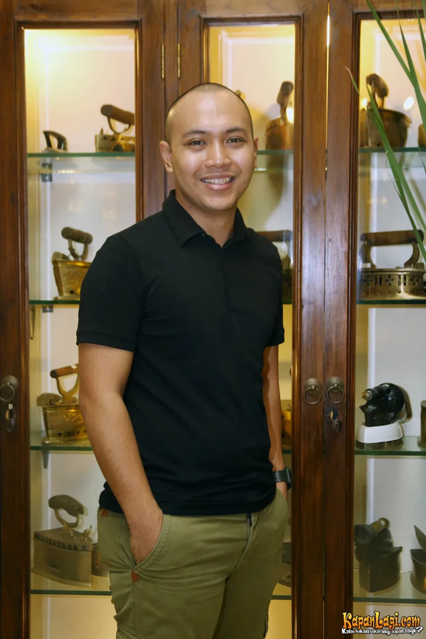 Jika Anda tidak melihat foto Reza Aditya, kemungkinan karena foto dengan nomor tersebut tidak tersedia di Kapanlagi.com™