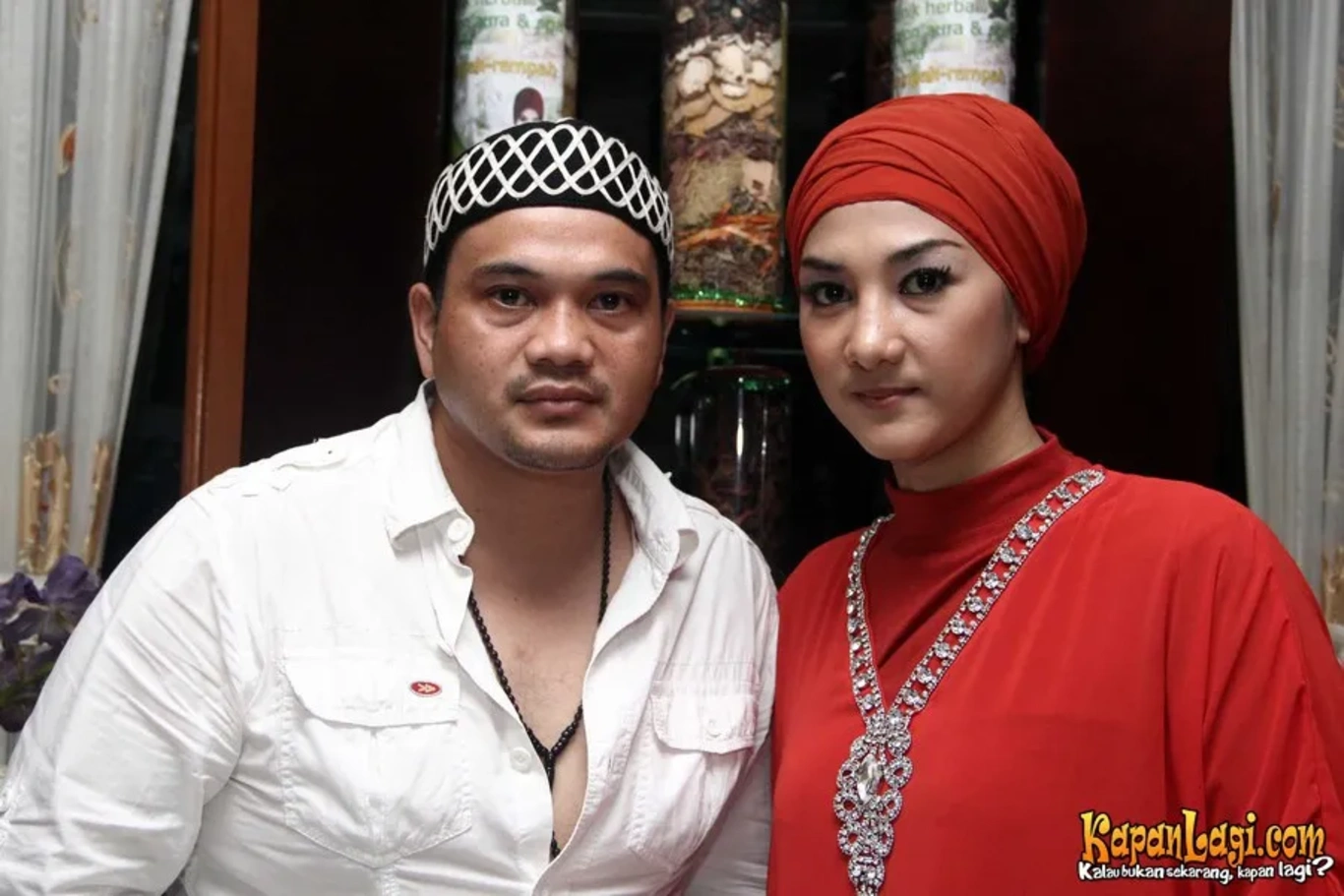 Jika Anda tidak melihat foto Rika Herman, kemungkinan karena foto dengan nomor tersebut tidak tersedia di Kapanlagi.com™