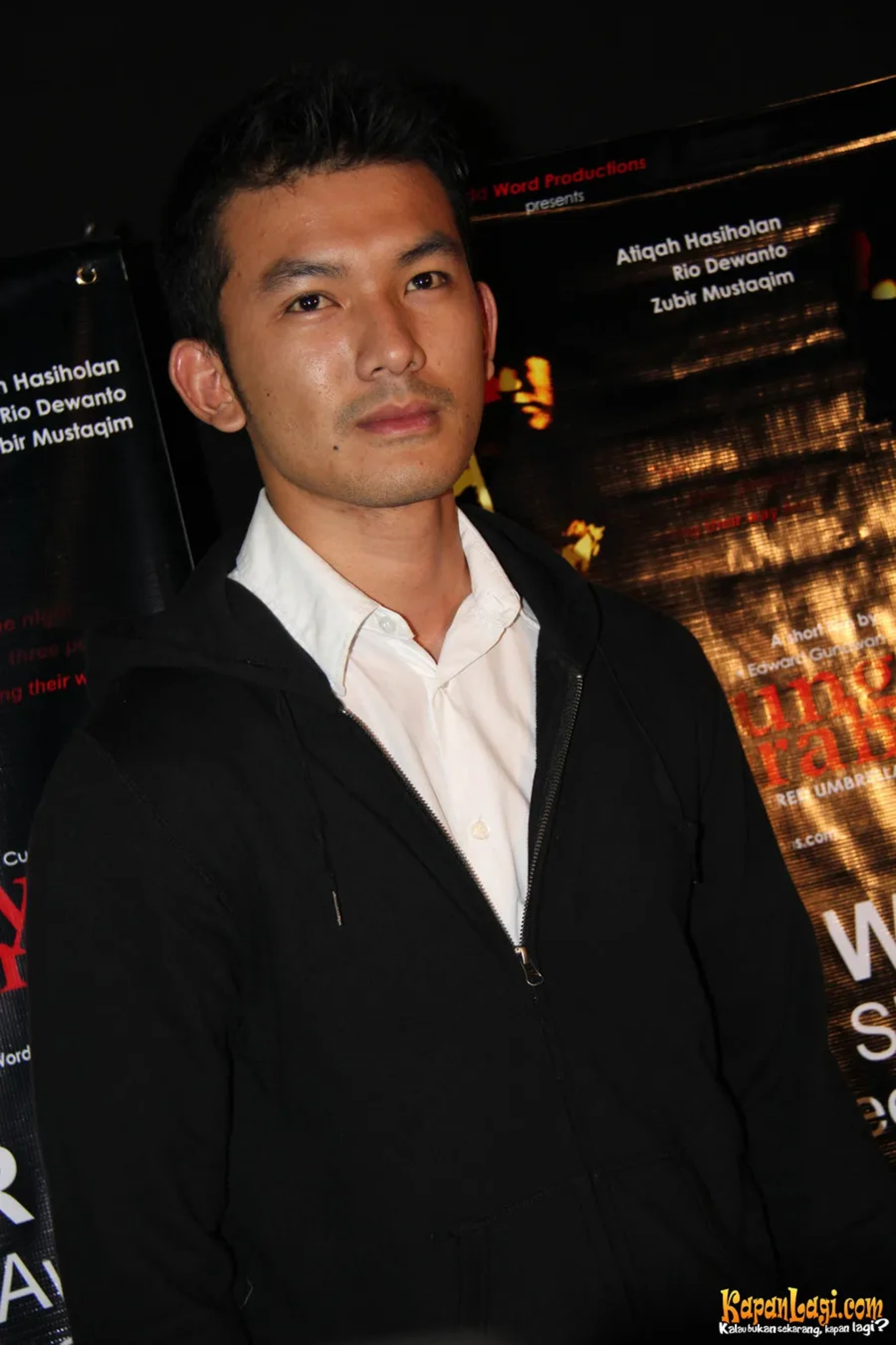 Jika Anda tidak melihat foto Rio Dewanto, kemungkinan karena foto dengan nomor tersebut tidak tersedia di Kapanlagi.com™