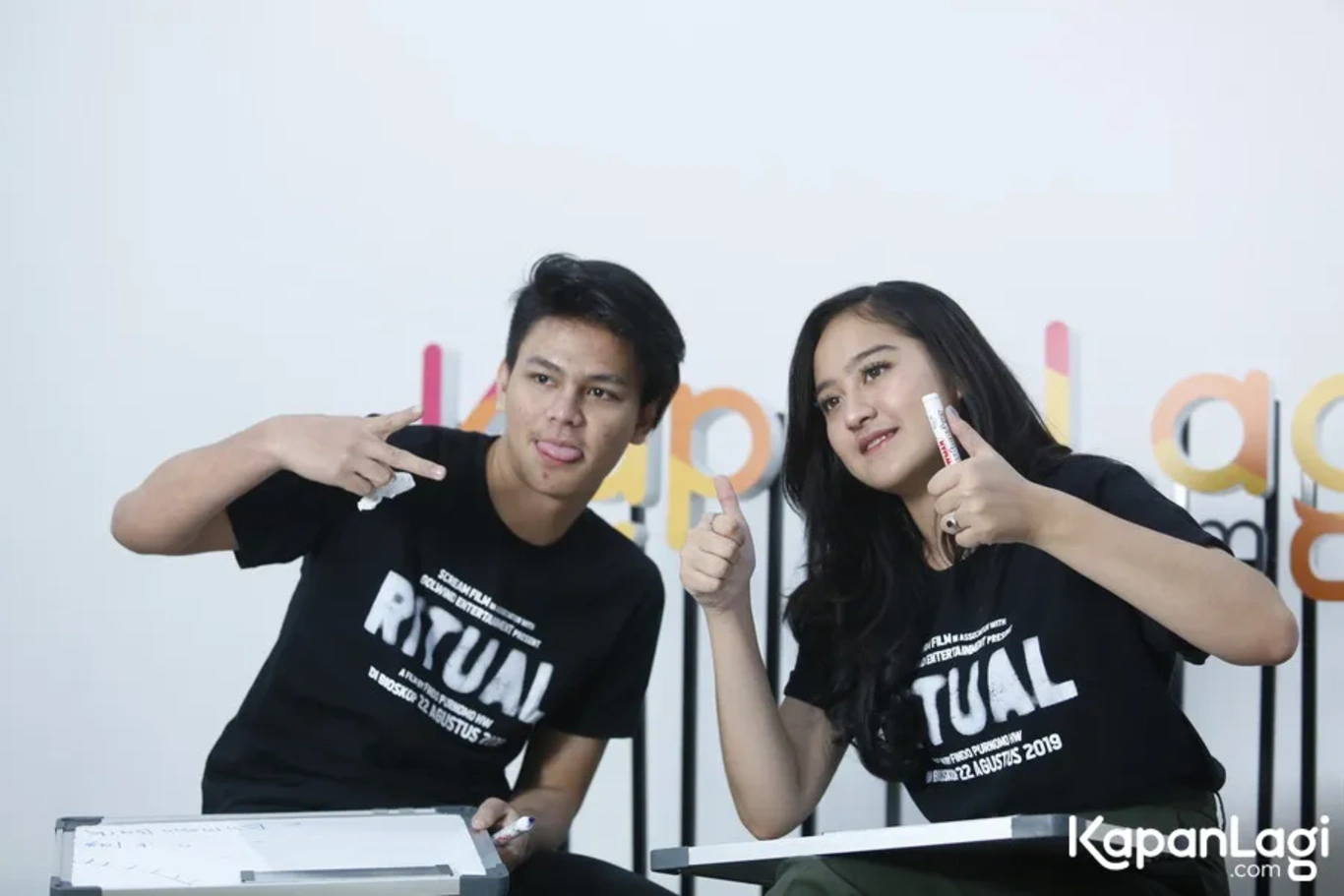 Jika Anda tidak melihat foto Salshabilla Andriani, kemungkinan karena foto dengan nomor tersebut tidak tersedia di Kapanlagi.com™