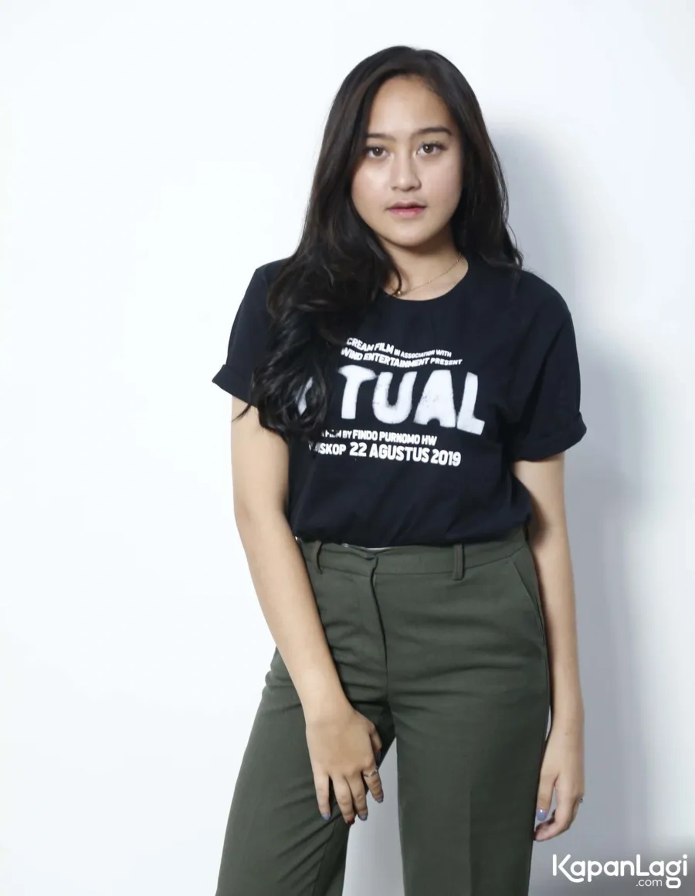 Jika Anda tidak melihat foto Salshabilla Andriani, kemungkinan karena foto dengan nomor tersebut tidak tersedia di Kapanlagi.com™