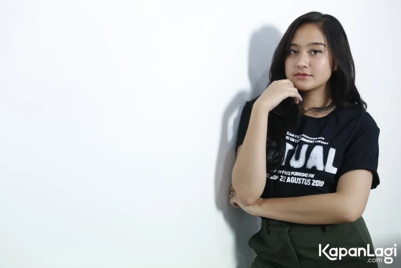 Jika Anda tidak melihat foto Salshabilla Andriani, kemungkinan karena foto dengan nomor tersebut tidak tersedia di Kapanlagi.com™