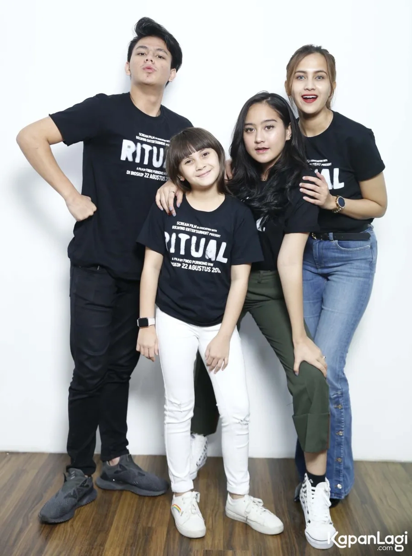 Jika Anda tidak melihat foto Salshabilla Andriani, kemungkinan karena foto dengan nomor tersebut tidak tersedia di Kapanlagi.com™