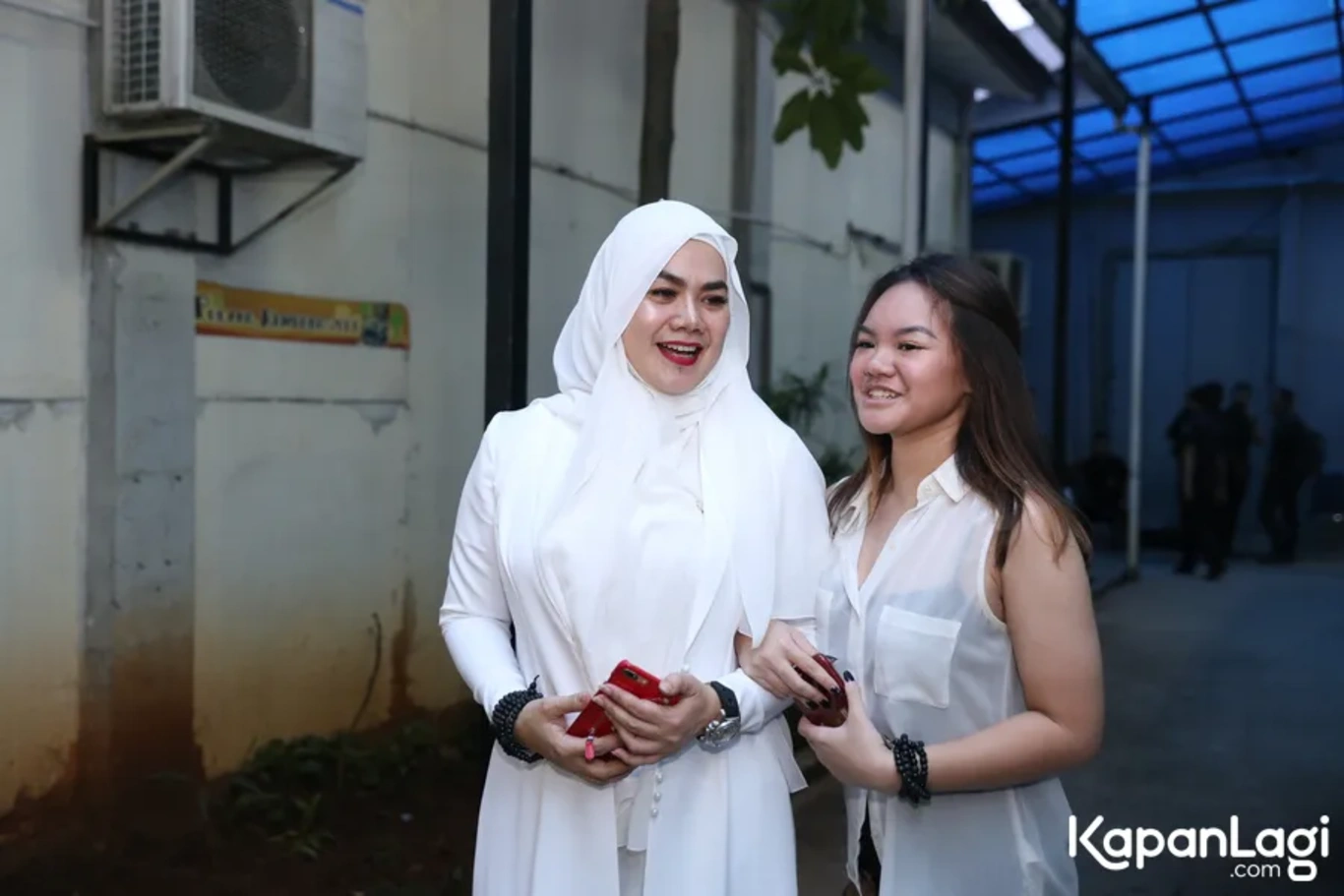 Jika Anda tidak melihat foto Shafa Haris, kemungkinan karena foto dengan nomor tersebut tidak tersedia di Kapanlagi.com™