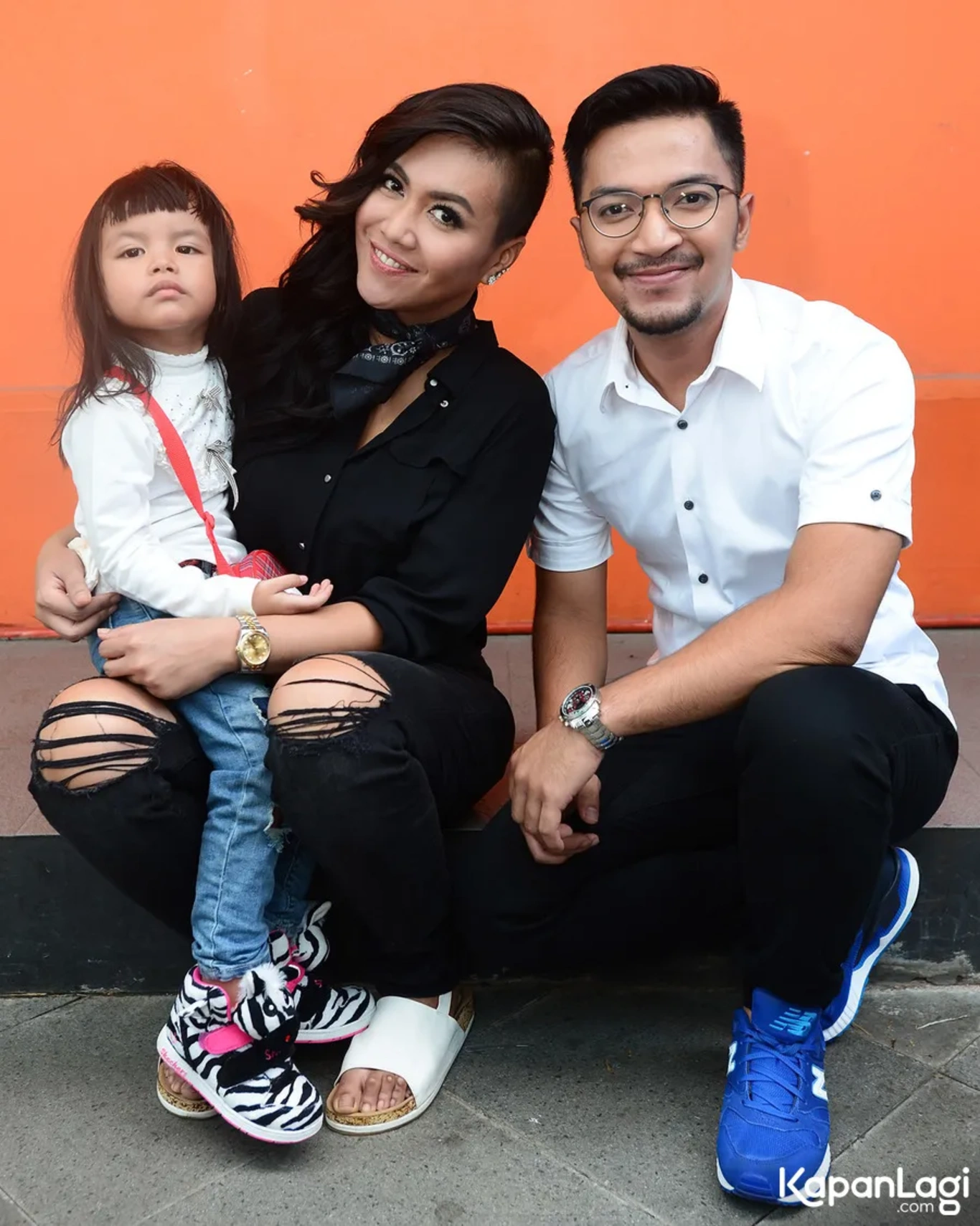 Jika Anda tidak melihat foto Shakira Aurum, kemungkinan karena foto dengan nomor tersebut tidak tersedia di Kapanlagi.com™