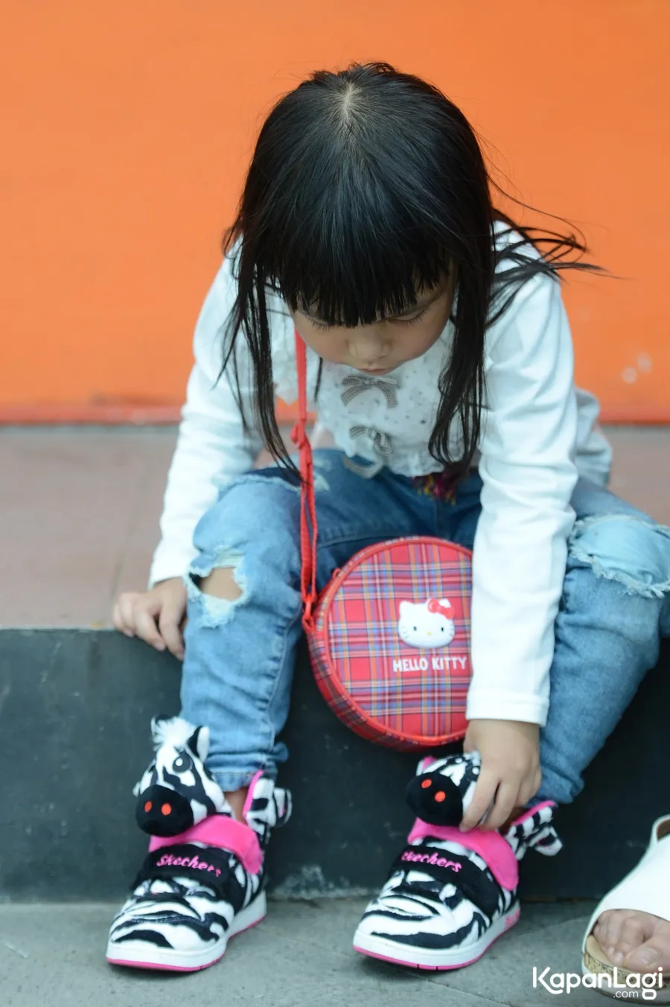 Jika Anda tidak melihat foto Shakira Aurum, kemungkinan karena foto dengan nomor tersebut tidak tersedia di Kapanlagi.com™