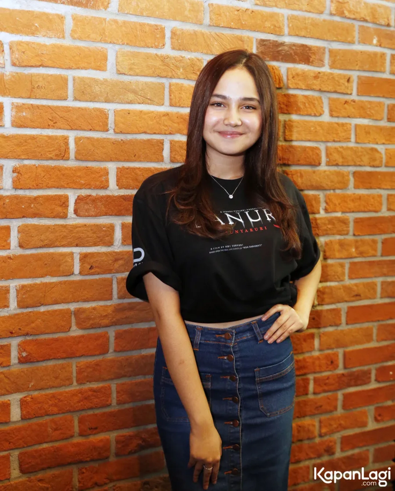 Jika Anda tidak melihat foto Shifa Hadju, kemungkinan karena foto dengan nomor tersebut tidak tersedia di Kapanlagi.com™