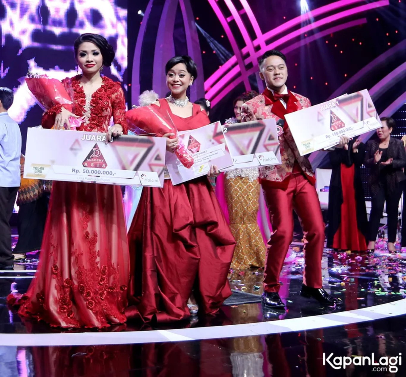 Jika Anda tidak melihat foto Shiha Zikir, kemungkinan karena foto dengan nomor tersebut tidak tersedia di Kapanlagi.com™