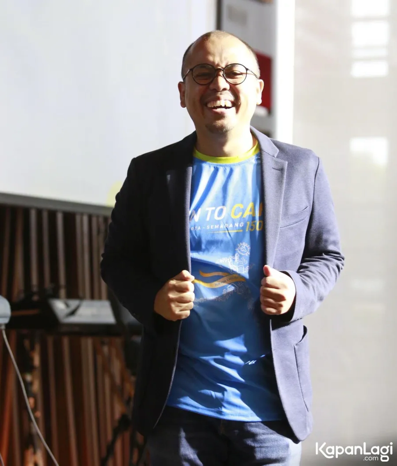 Jika Anda tidak melihat foto Sogi Indra Dhuaja, kemungkinan karena foto dengan nomor tersebut tidak tersedia di Kapanlagi.com™