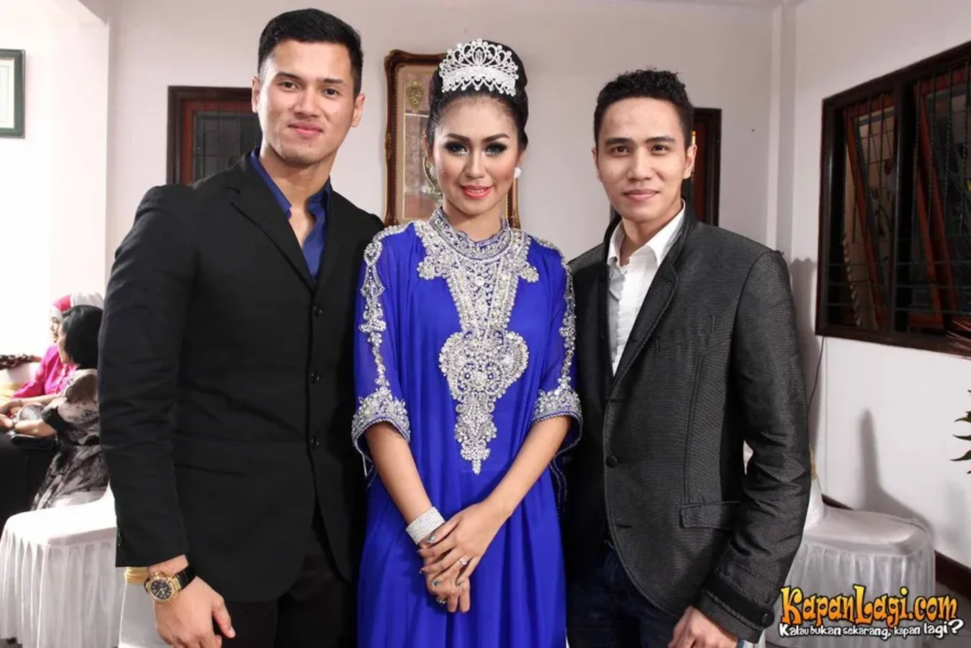 Jika Anda tidak melihat foto Soraya Hapsari, kemungkinan karena foto dengan nomor tersebut tidak tersedia di Kapanlagi.com™