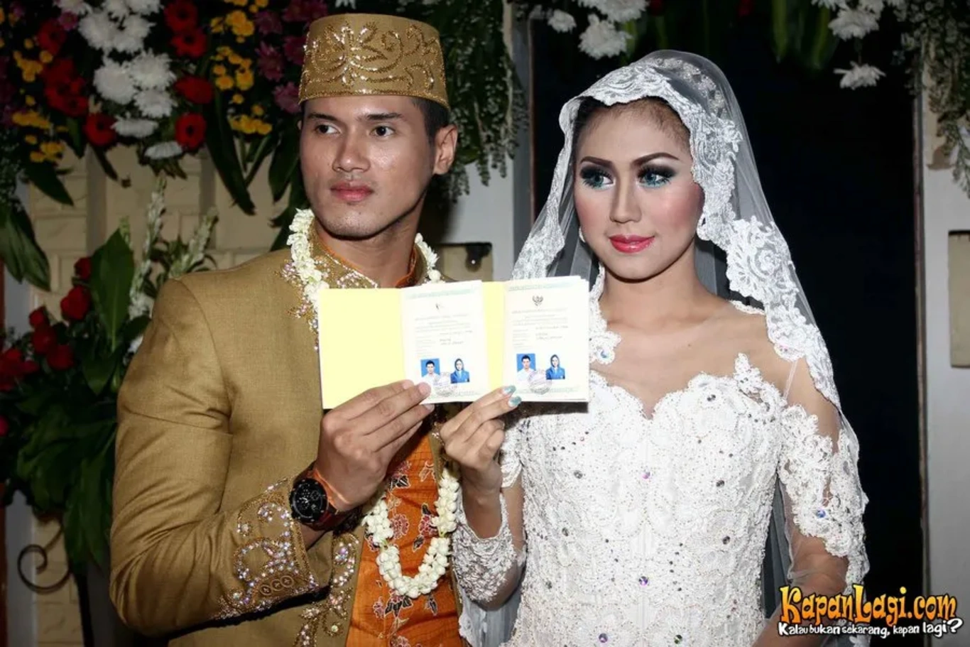 Jika Anda tidak melihat foto Soraya Hapsari, kemungkinan karena foto dengan nomor tersebut tidak tersedia di Kapanlagi.com™