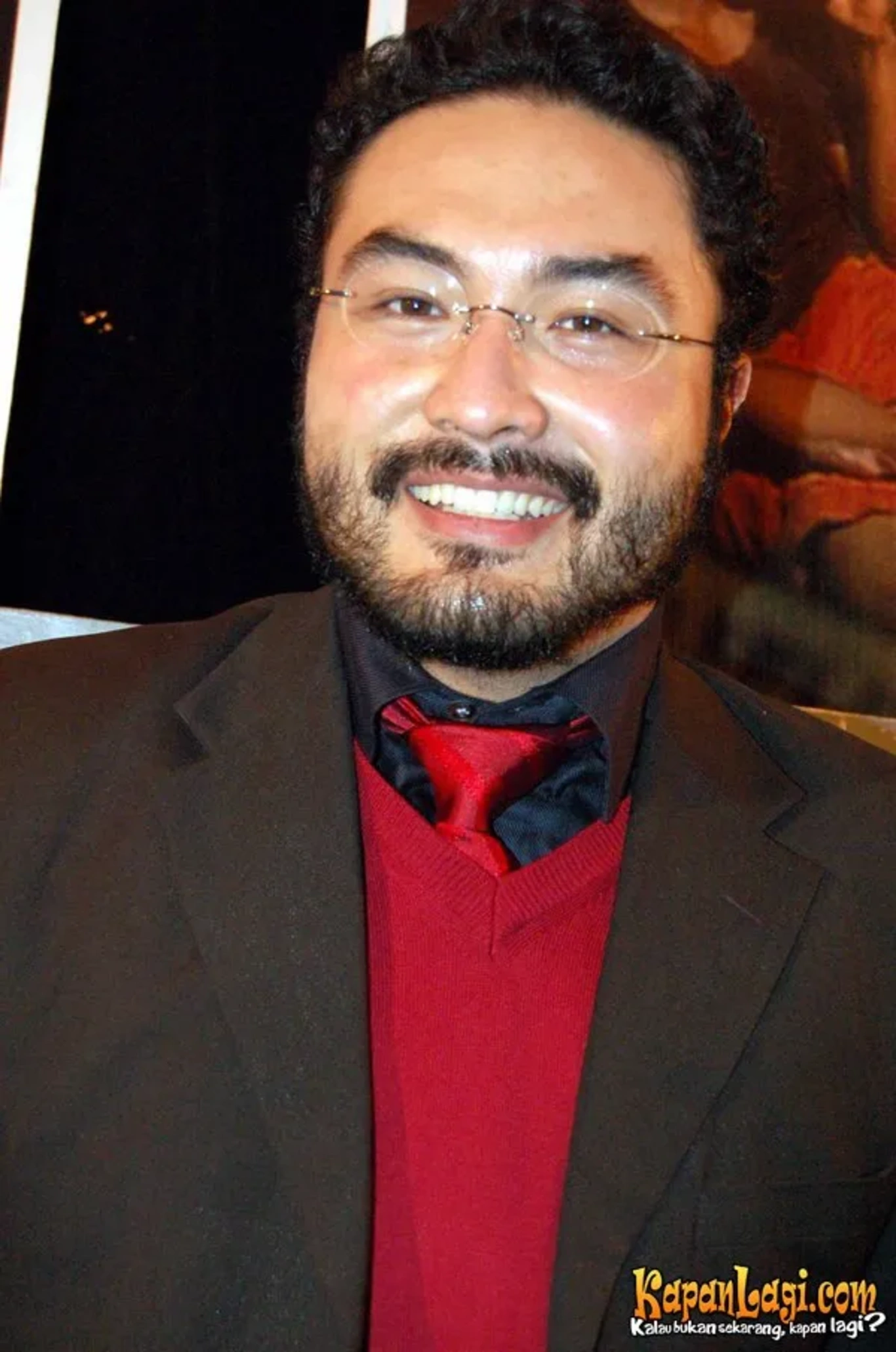 Jika Anda tidak melihat foto Surya Saputra, kemungkinan karena foto dengan nomor tersebut tidak tersedia di Kapanlagi.com™