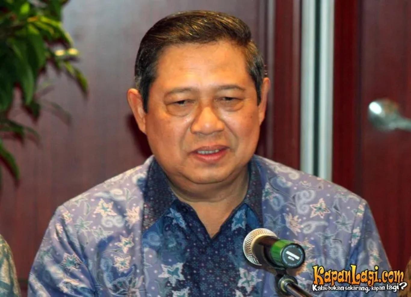 Jika Anda tidak melihat foto Susilo Bambang Yudhoyono, kemungkinan karena foto dengan nomor tersebut tidak tersedia di Kapanlagi.com™