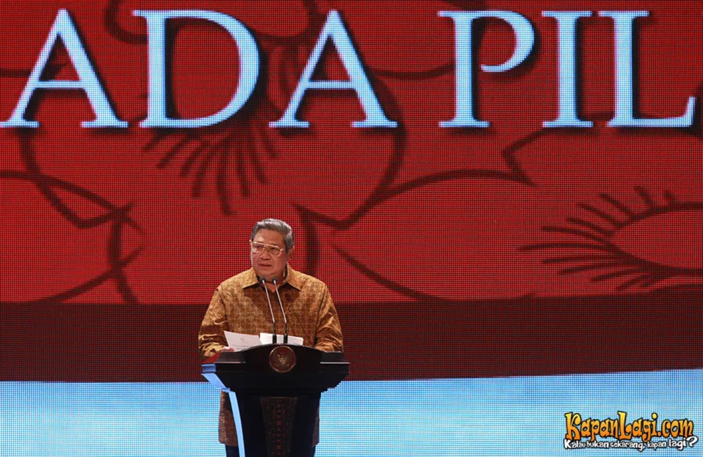 Jika Anda tidak melihat foto Susilo Bambang Yudhoyono, kemungkinan karena foto dengan nomor tersebut tidak tersedia di Kapanlagi.com™