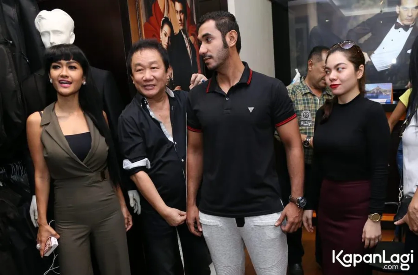 Jika Anda tidak melihat foto Terra Monica, kemungkinan karena foto dengan nomor tersebut tidak tersedia di Kapanlagi.com™