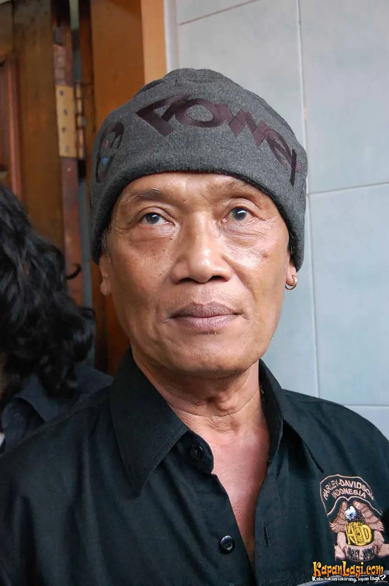 Jika Anda tidak melihat foto Tessy Srimulat, kemungkinan karena foto dengan nomor tersebut tidak tersedia di Kapanlagi.com™