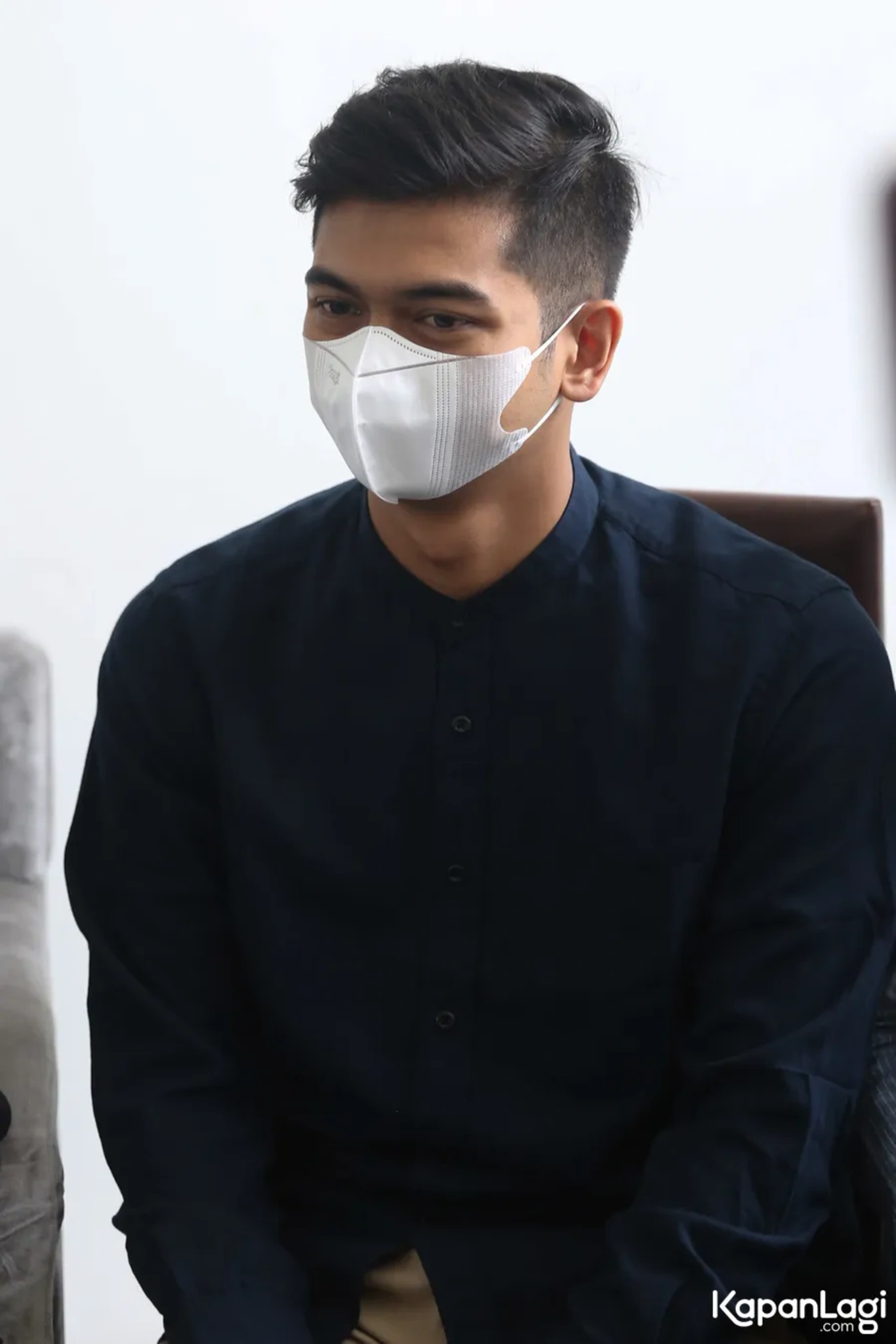 Jika Anda tidak melihat foto Teuku Rushariandi, kemungkinan karena foto dengan nomor tersebut tidak tersedia di Kapanlagi.com™