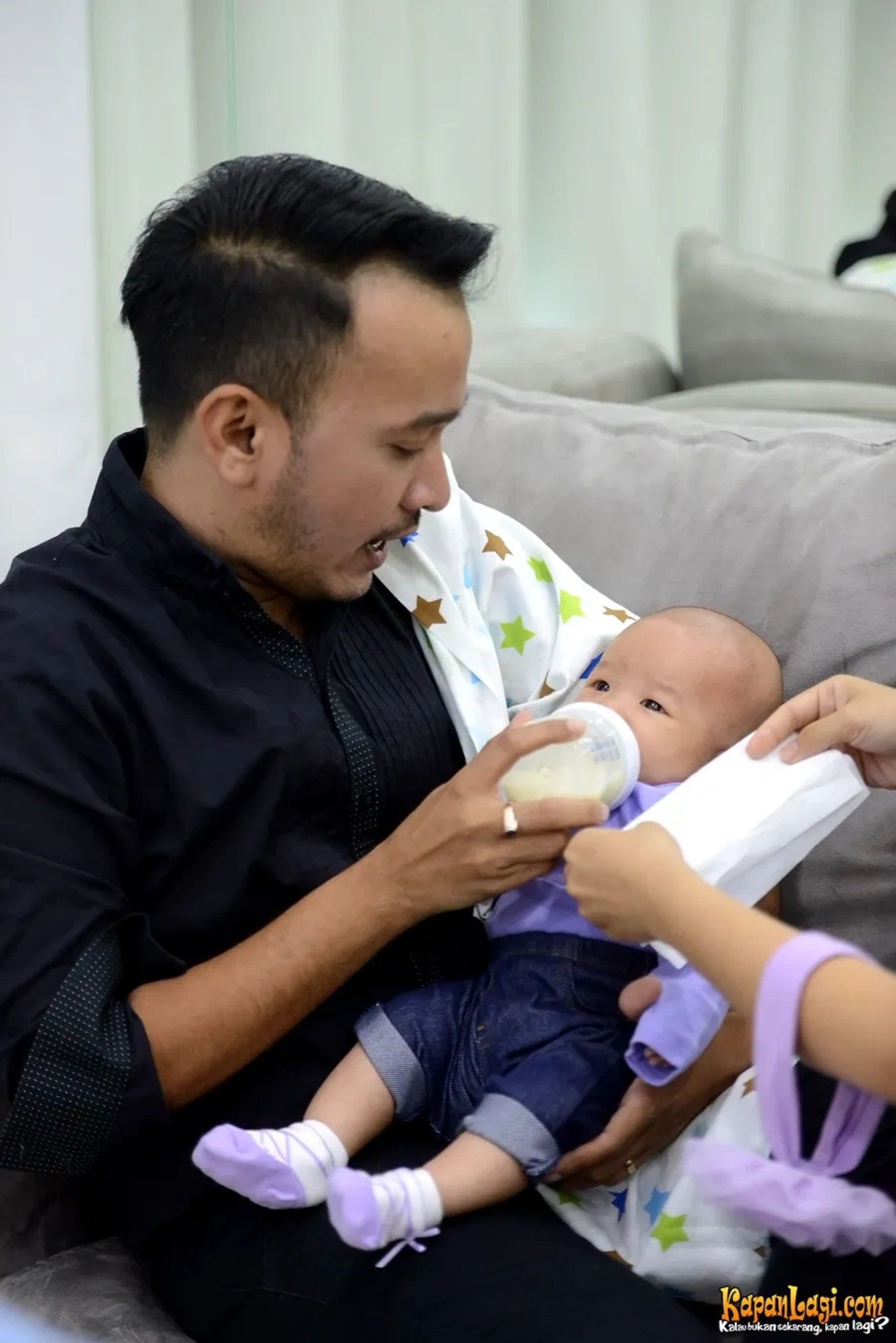 Jika Anda tidak melihat foto Thalia Putri Onsu, kemungkinan karena foto dengan nomor tersebut tidak tersedia di Kapanlagi.com™