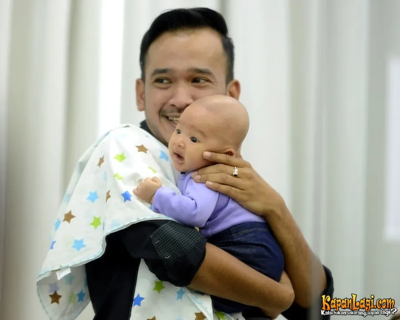 Jika Anda tidak melihat foto Thalia Putri Onsu, kemungkinan karena foto dengan nomor tersebut tidak tersedia di Kapanlagi.com™