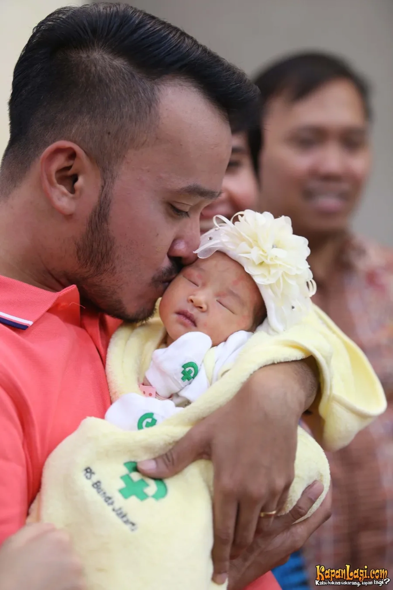 Jika Anda tidak melihat foto Thalia Putri Onsu, kemungkinan karena foto dengan nomor tersebut tidak tersedia di Kapanlagi.com™