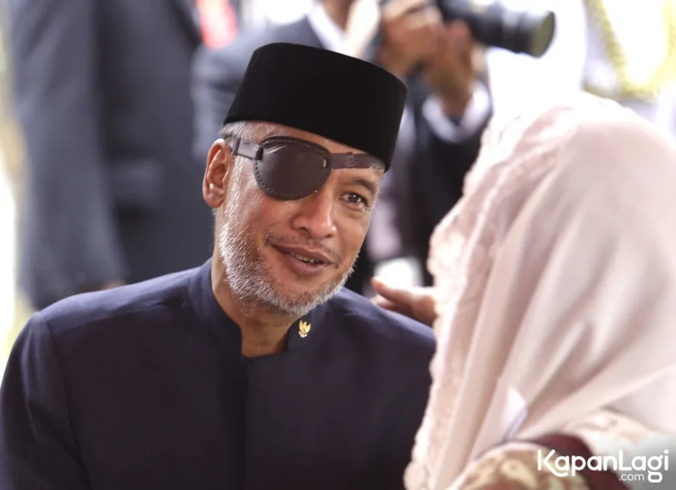 Jika Anda tidak melihat foto Thareq Kemal Habibie, kemungkinan karena foto dengan nomor tersebut tidak tersedia di Kapanlagi.com™