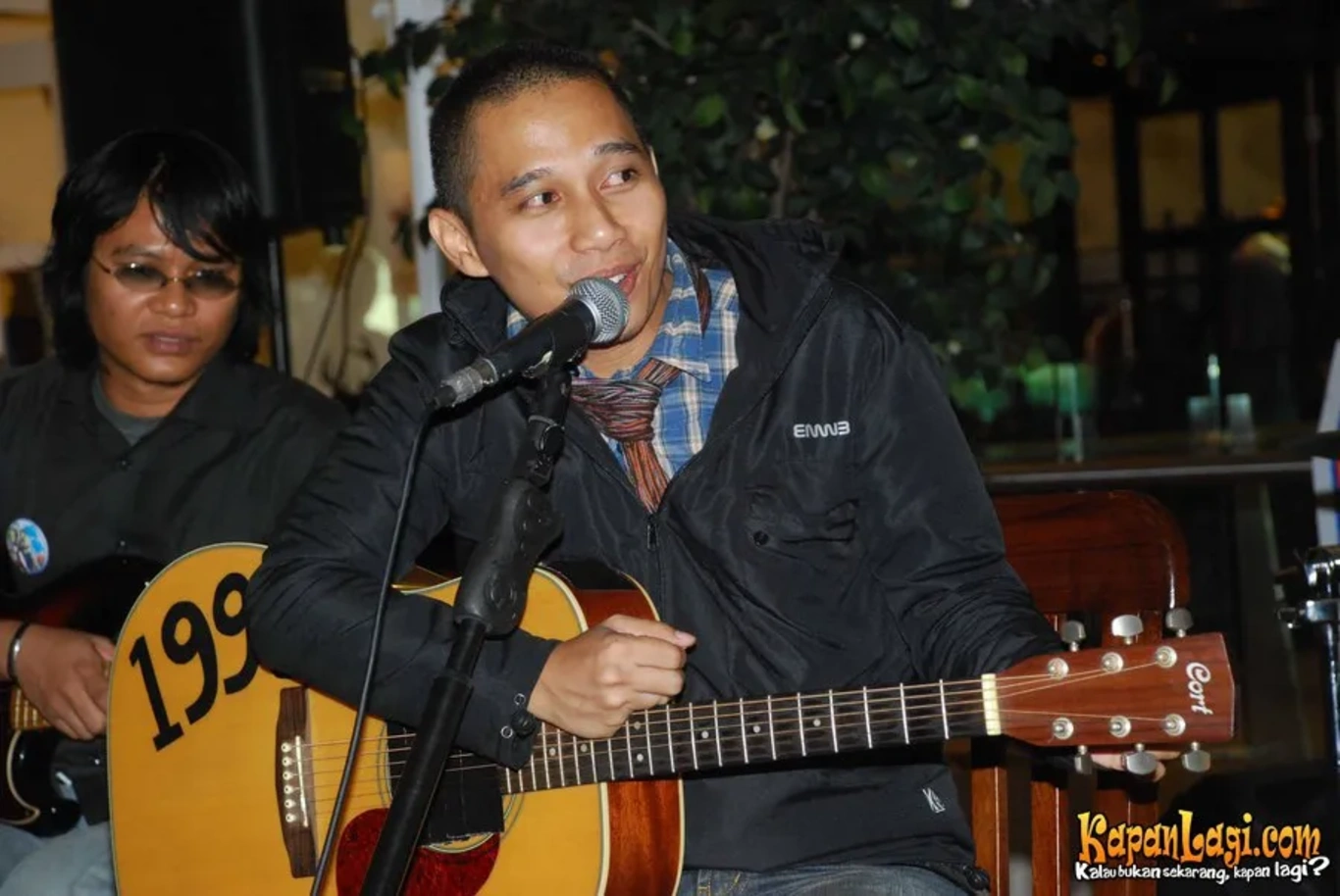 Jika Anda tidak melihat foto The Rain, kemungkinan karena foto dengan nomor tersebut tidak tersedia di Kapanlagi.com™