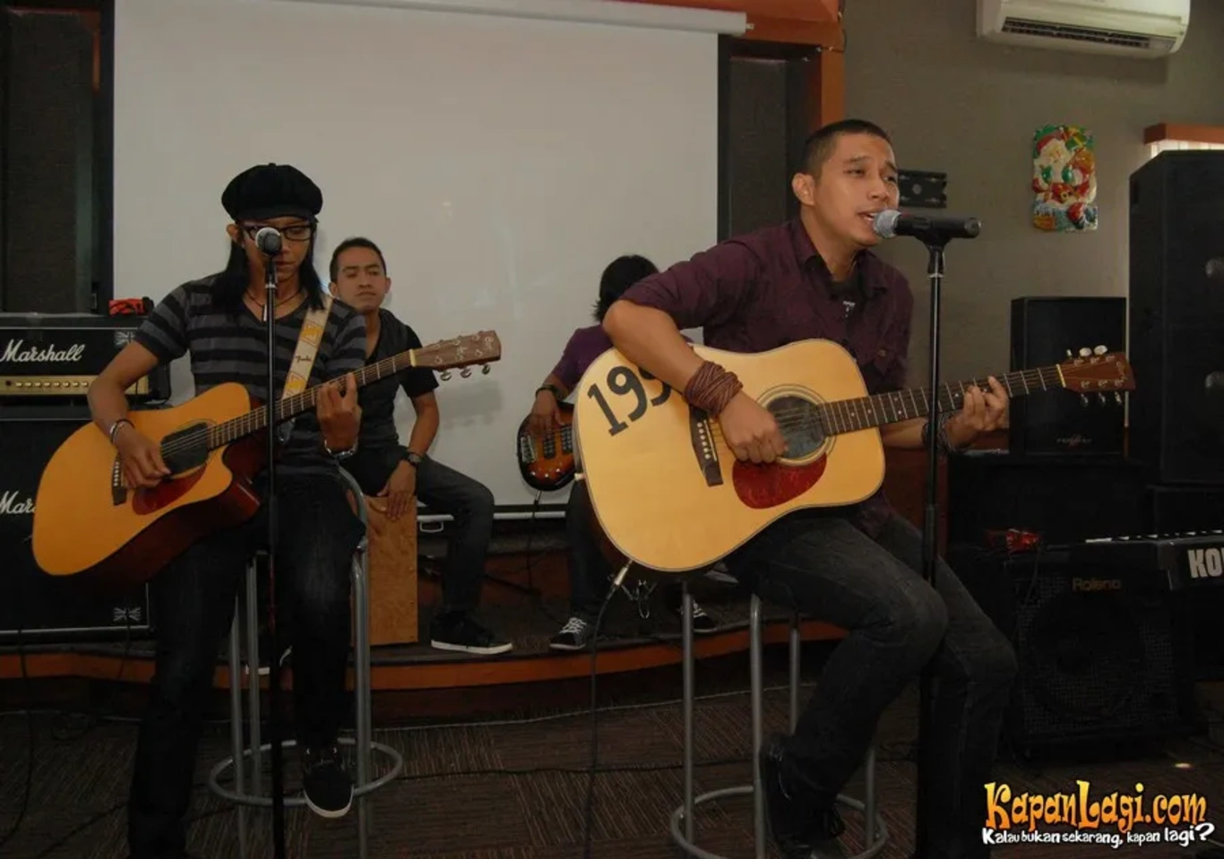 Jika Anda tidak melihat foto The Rain, kemungkinan karena foto dengan nomor tersebut tidak tersedia di Kapanlagi.com™