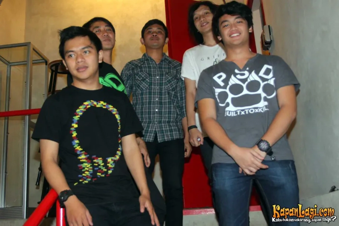 Jika Anda tidak melihat foto Thomas Ramdhan Dan Boys Of Rock, kemungkinan karena foto dengan nomor tersebut tidak tersedia di Kapanlagi.com™