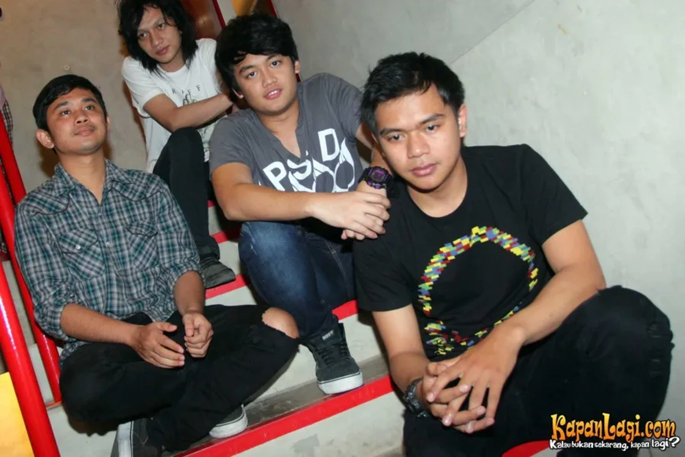 Jika Anda tidak melihat foto Thomas Ramdhan Dan Boys Of Rock, kemungkinan karena foto dengan nomor tersebut tidak tersedia di Kapanlagi.com™