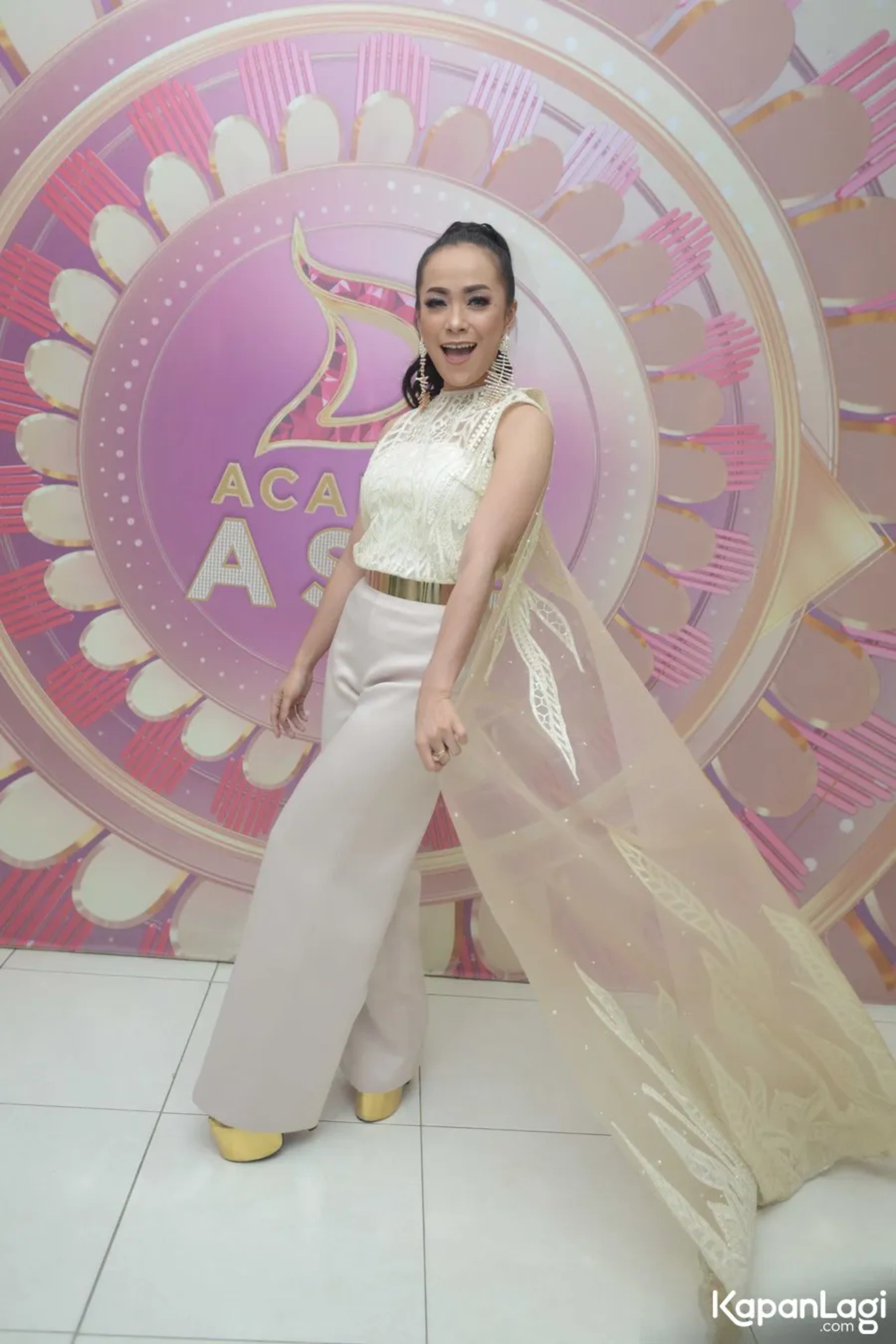 Jika Anda tidak melihat foto Tika Bintang Pantura, kemungkinan karena foto dengan nomor tersebut tidak tersedia di Kapanlagi.com™