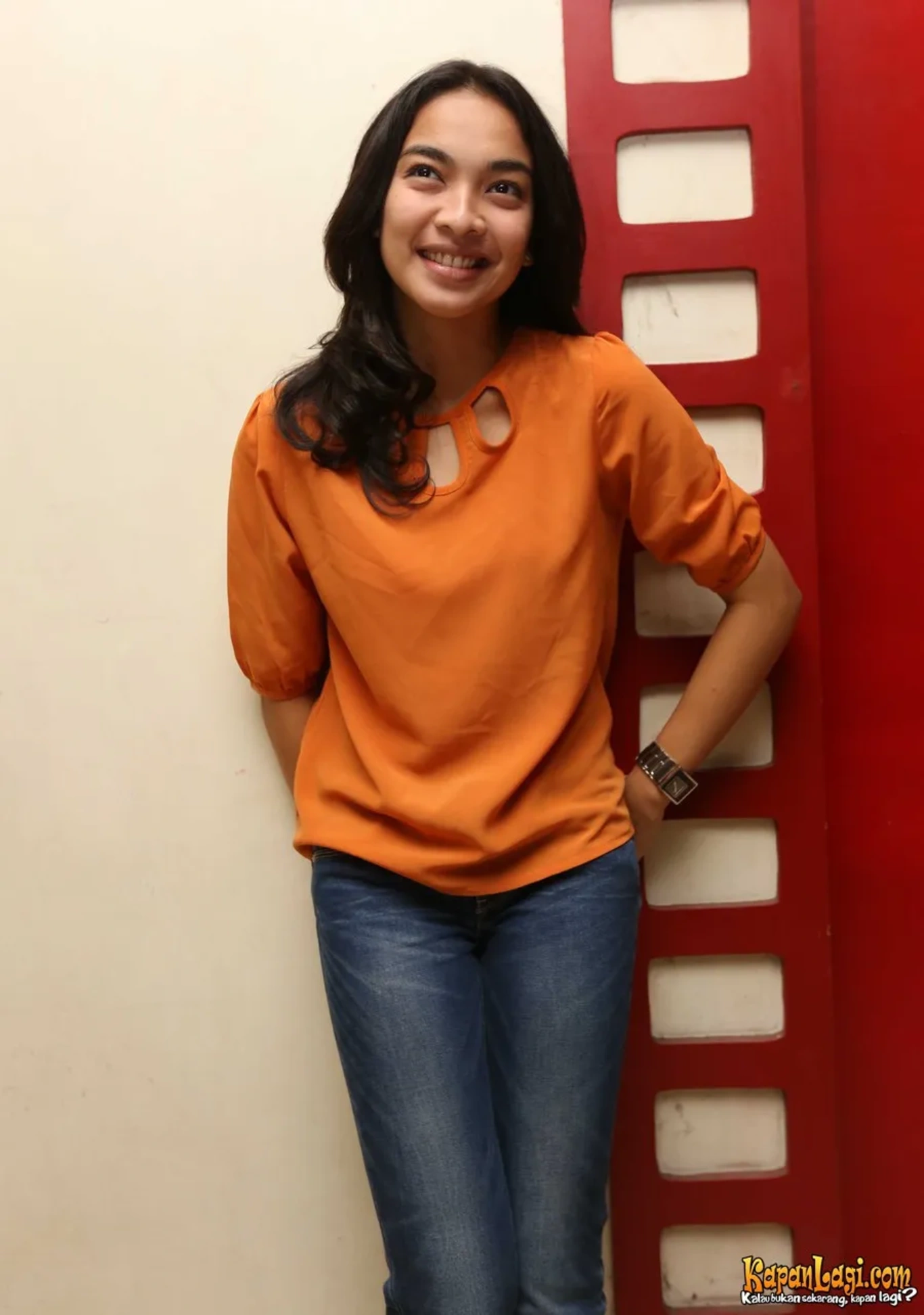 Jika Anda tidak melihat foto Tika Bravani, kemungkinan karena foto dengan nomor tersebut tidak tersedia di Kapanlagi.com™