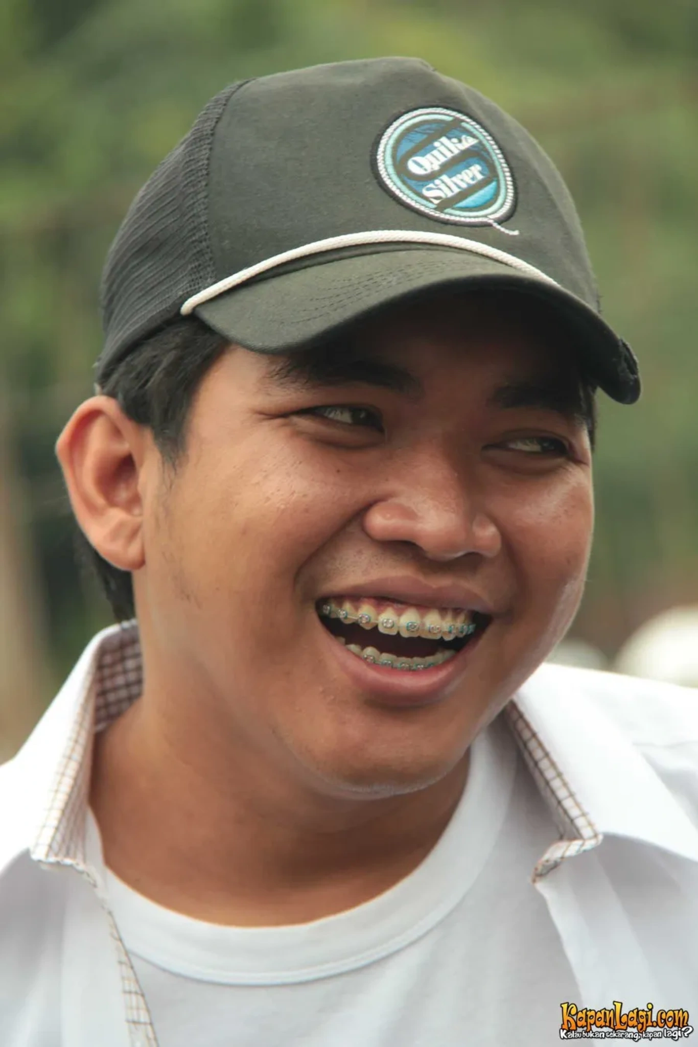 Jika Anda tidak melihat foto Tomi Wali, kemungkinan karena foto dengan nomor tersebut tidak tersedia di Kapanlagi.com™