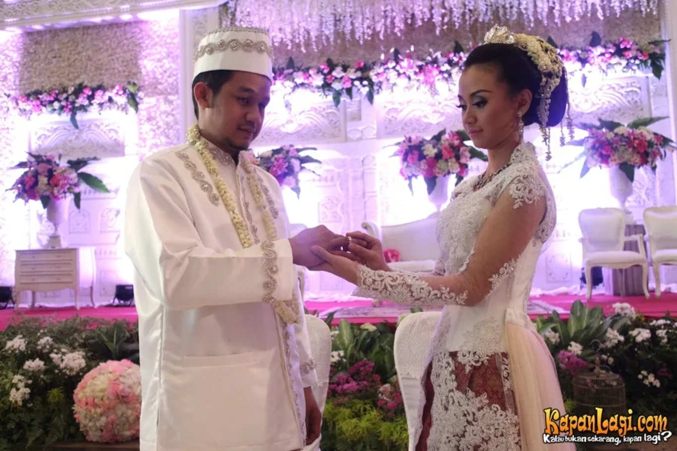 Jika Anda tidak melihat foto Vanda Rainy January, kemungkinan karena foto dengan nomor tersebut tidak tersedia di Kapanlagi.com™