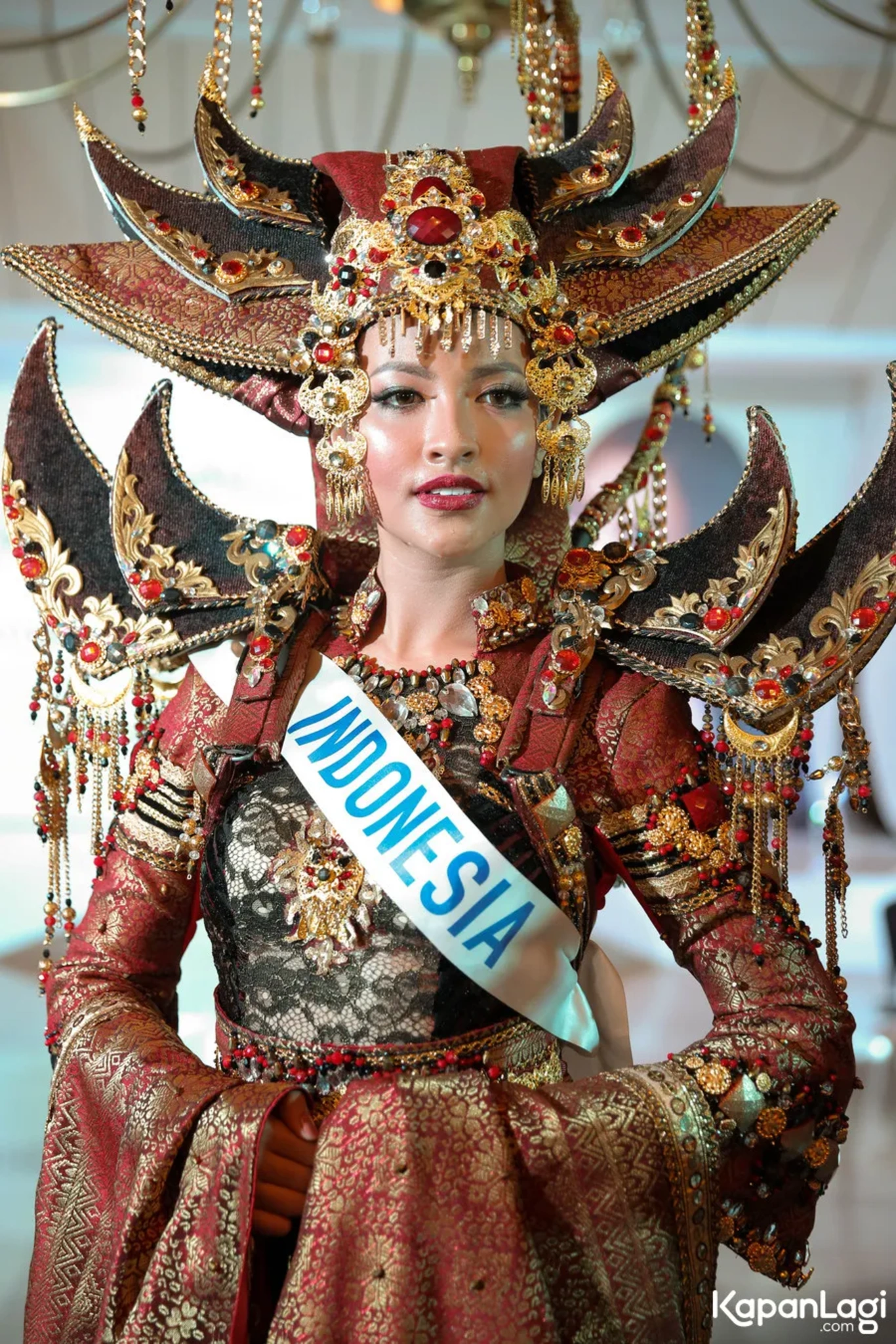 Jika Anda tidak melihat foto Vania Fitriyanti Herlambang, kemungkinan karena foto dengan nomor tersebut tidak tersedia di Kapanlagi.com™