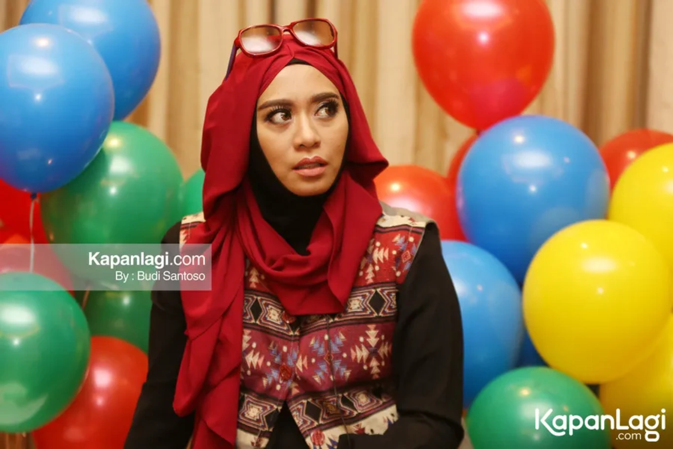 Jika Anda tidak melihat foto Vindy Harfrida, kemungkinan karena foto dengan nomor tersebut tidak tersedia di Kapanlagi.com™