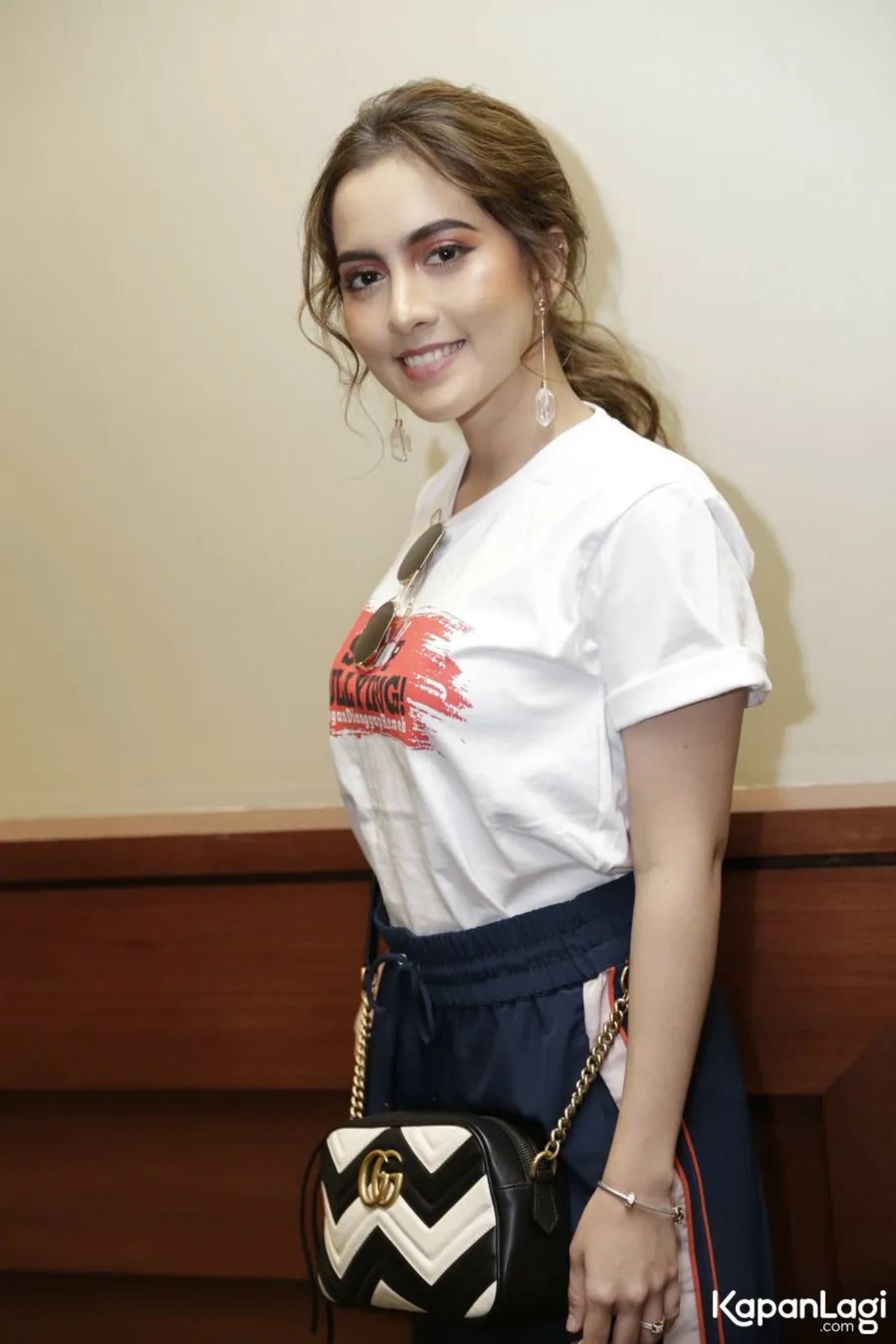 Jika Anda tidak melihat foto Wendy Wilson, kemungkinan karena foto dengan nomor tersebut tidak tersedia di Kapanlagi.com™