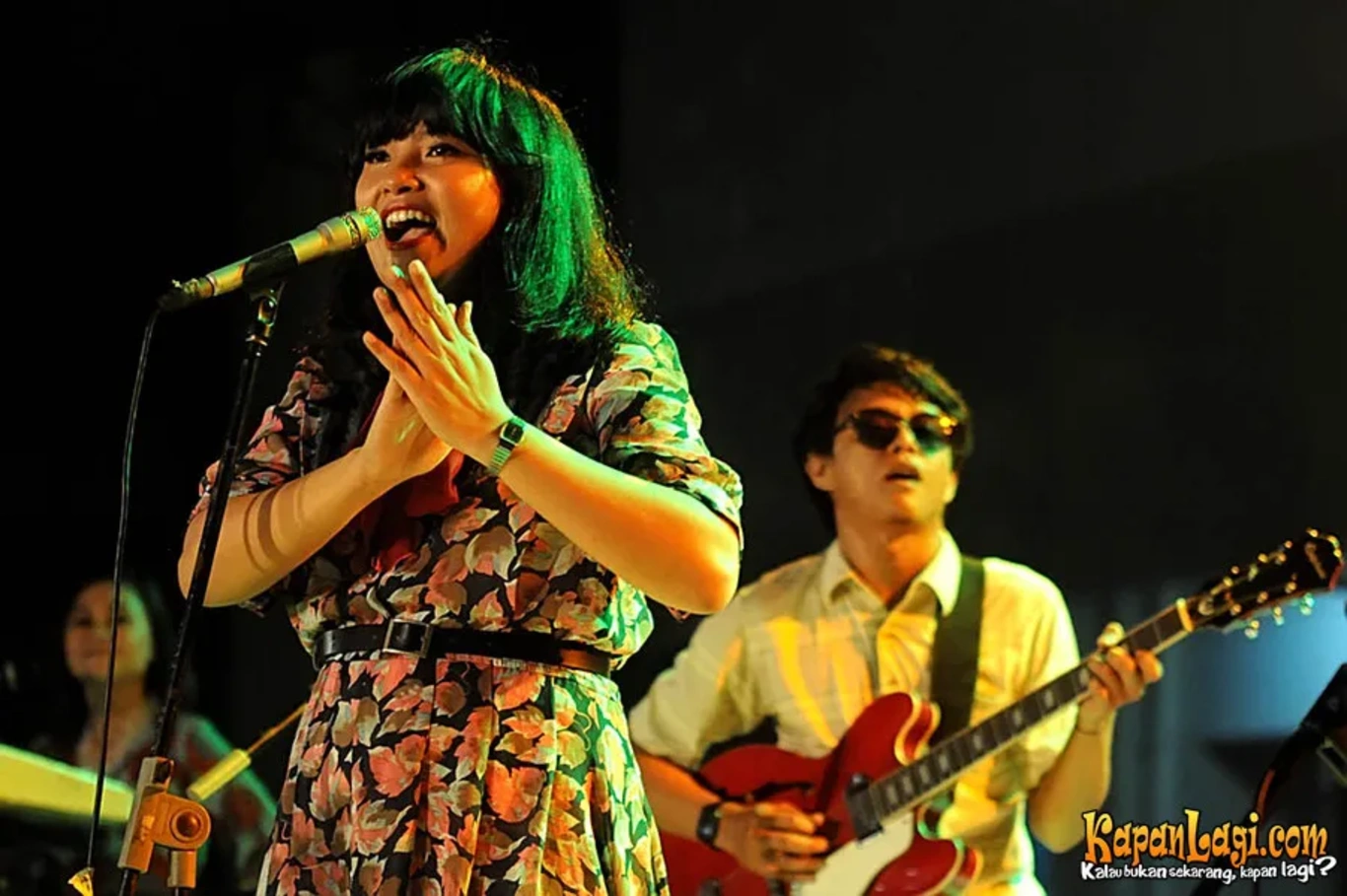 Jika Anda tidak melihat foto White Shoes and The Couples Company, kemungkinan karena foto dengan nomor tersebut tidak tersedia di Kapanlagi.com™