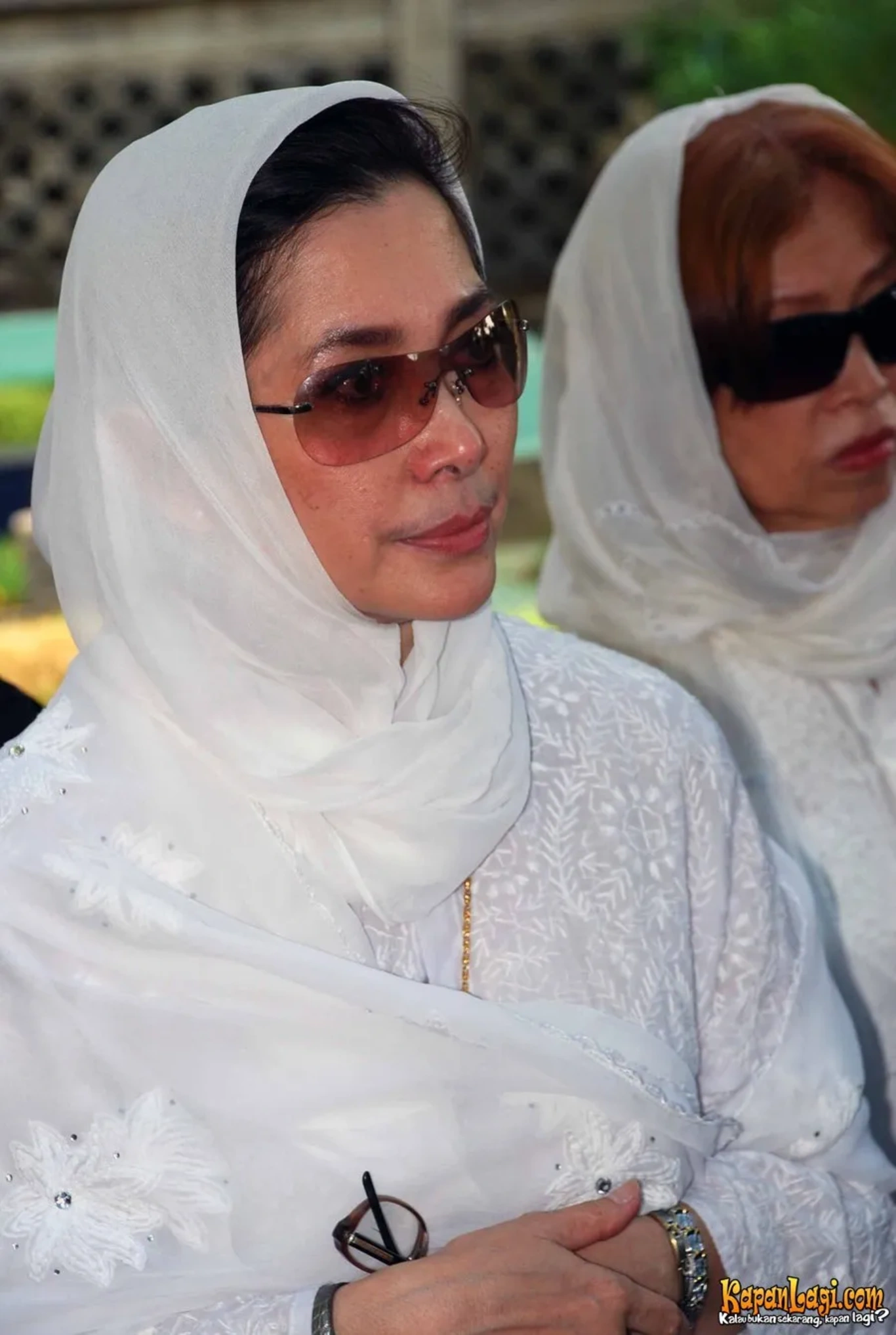 Jika Anda tidak melihat foto Widyawati, kemungkinan karena foto dengan nomor tersebut tidak tersedia di Kapanlagi.com™