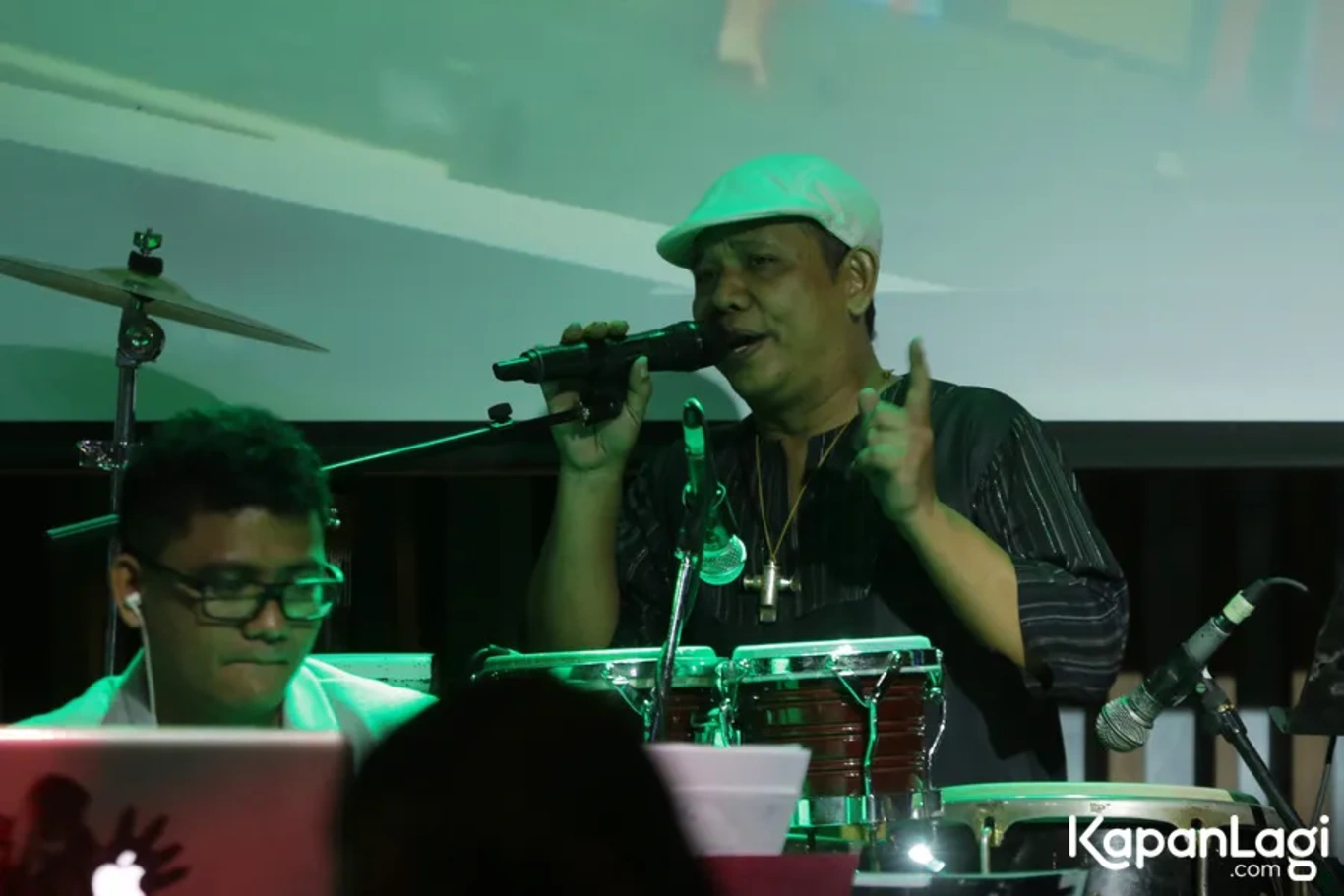 Jika Anda tidak melihat foto Yani Danuwijaya Indonesia 6, kemungkinan karena foto dengan nomor tersebut tidak tersedia di Kapanlagi.com™