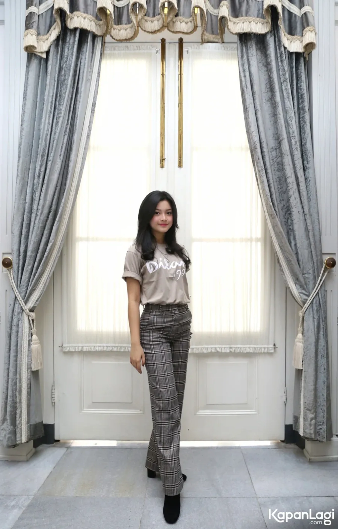 Jika Anda tidak melihat foto Yoriko Angeline, kemungkinan karena foto dengan nomor tersebut tidak tersedia di Kapanlagi.com™