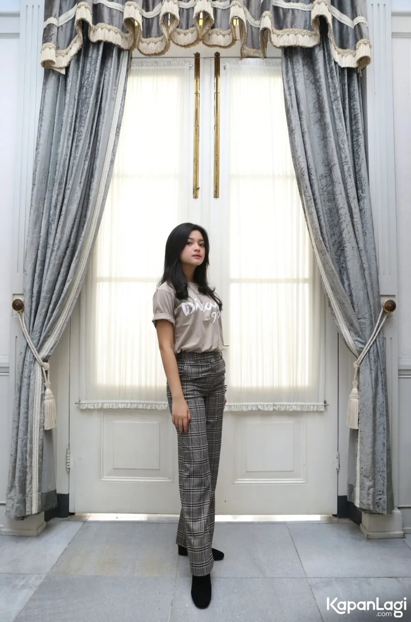 Jika Anda tidak melihat foto Yoriko Angeline, kemungkinan karena foto dengan nomor tersebut tidak tersedia di Kapanlagi.com™