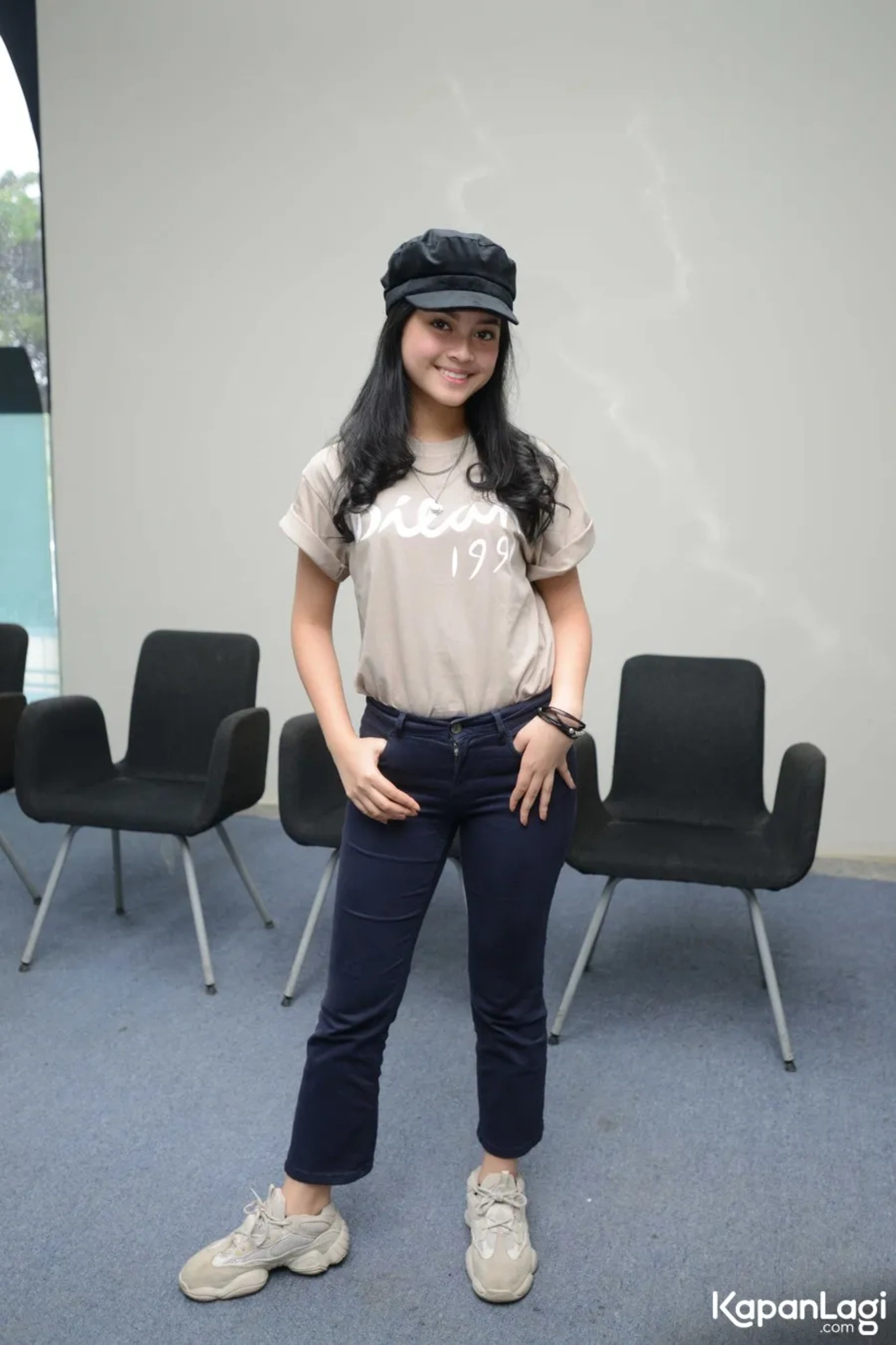 Jika Anda tidak melihat foto Yoriko Angeline, kemungkinan karena foto dengan nomor tersebut tidak tersedia di Kapanlagi.com™