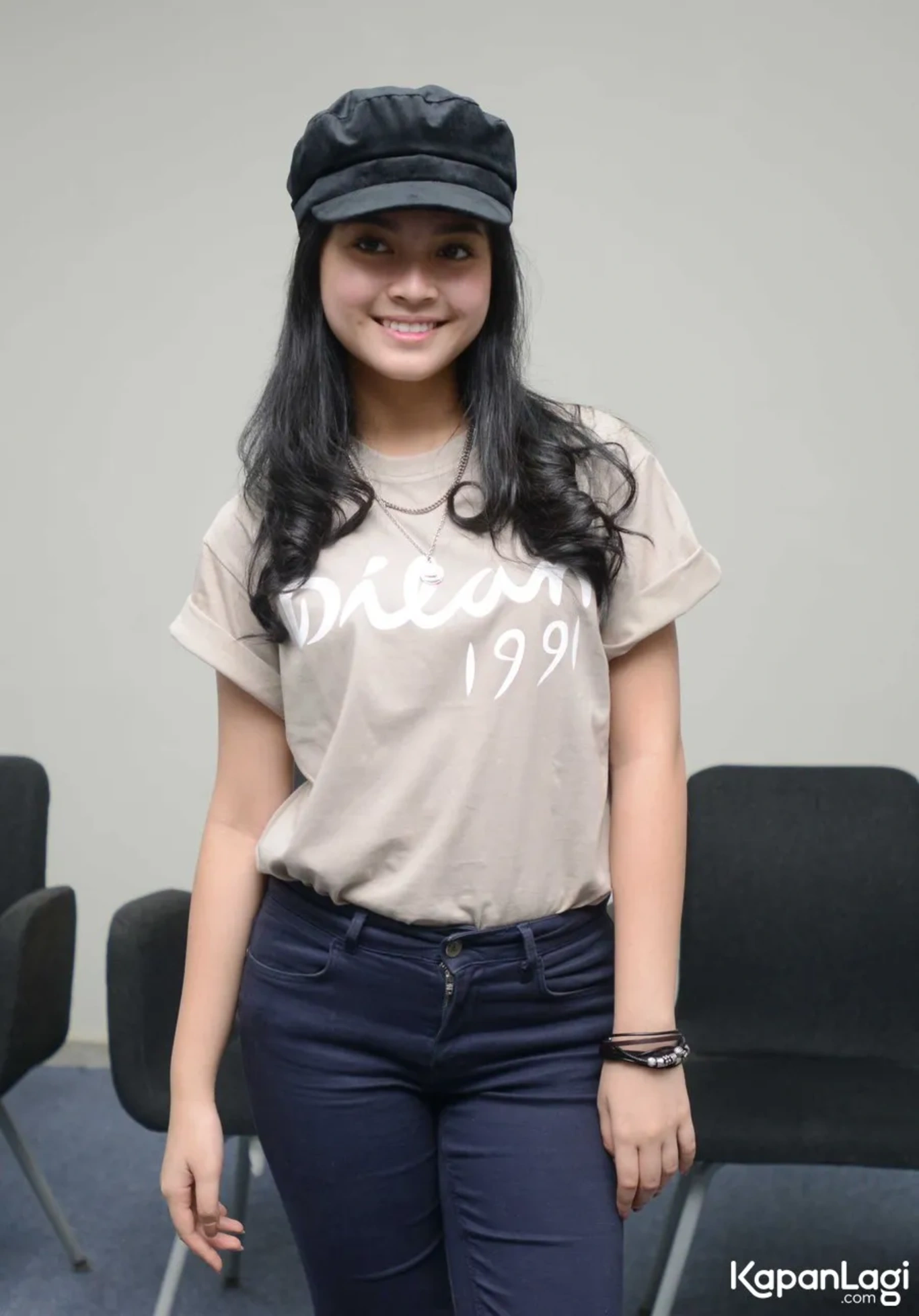 Jika Anda tidak melihat foto Yoriko Angeline, kemungkinan karena foto dengan nomor tersebut tidak tersedia di Kapanlagi.com™