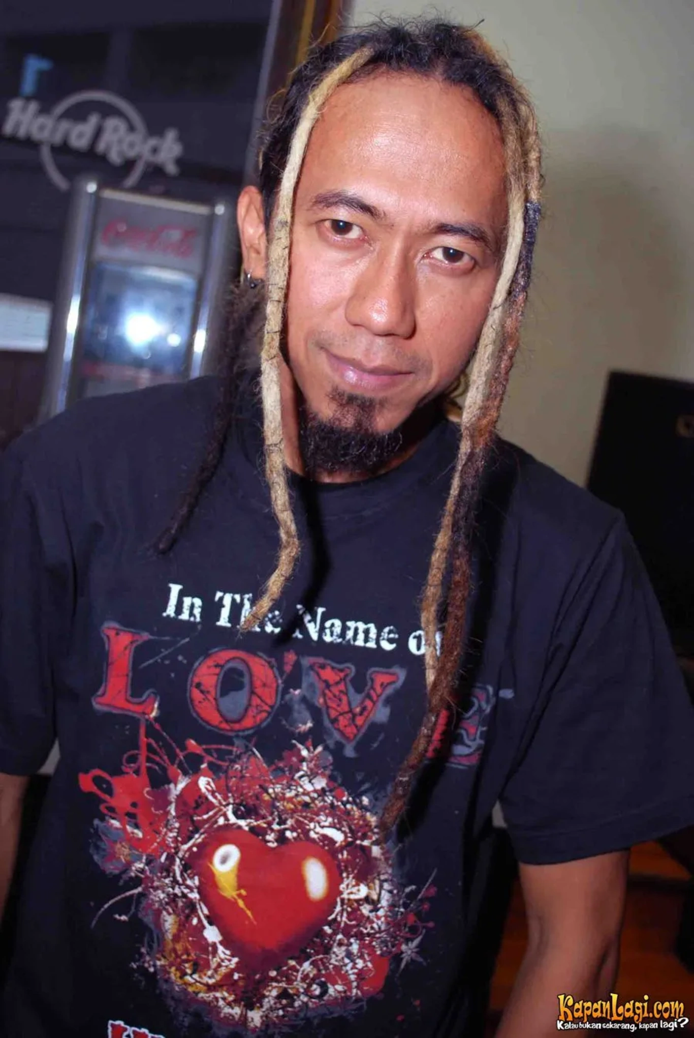 Jika Anda tidak melihat foto Yukie Pas Band, kemungkinan karena foto dengan nomor tersebut tidak tersedia di Kapanlagi.com™