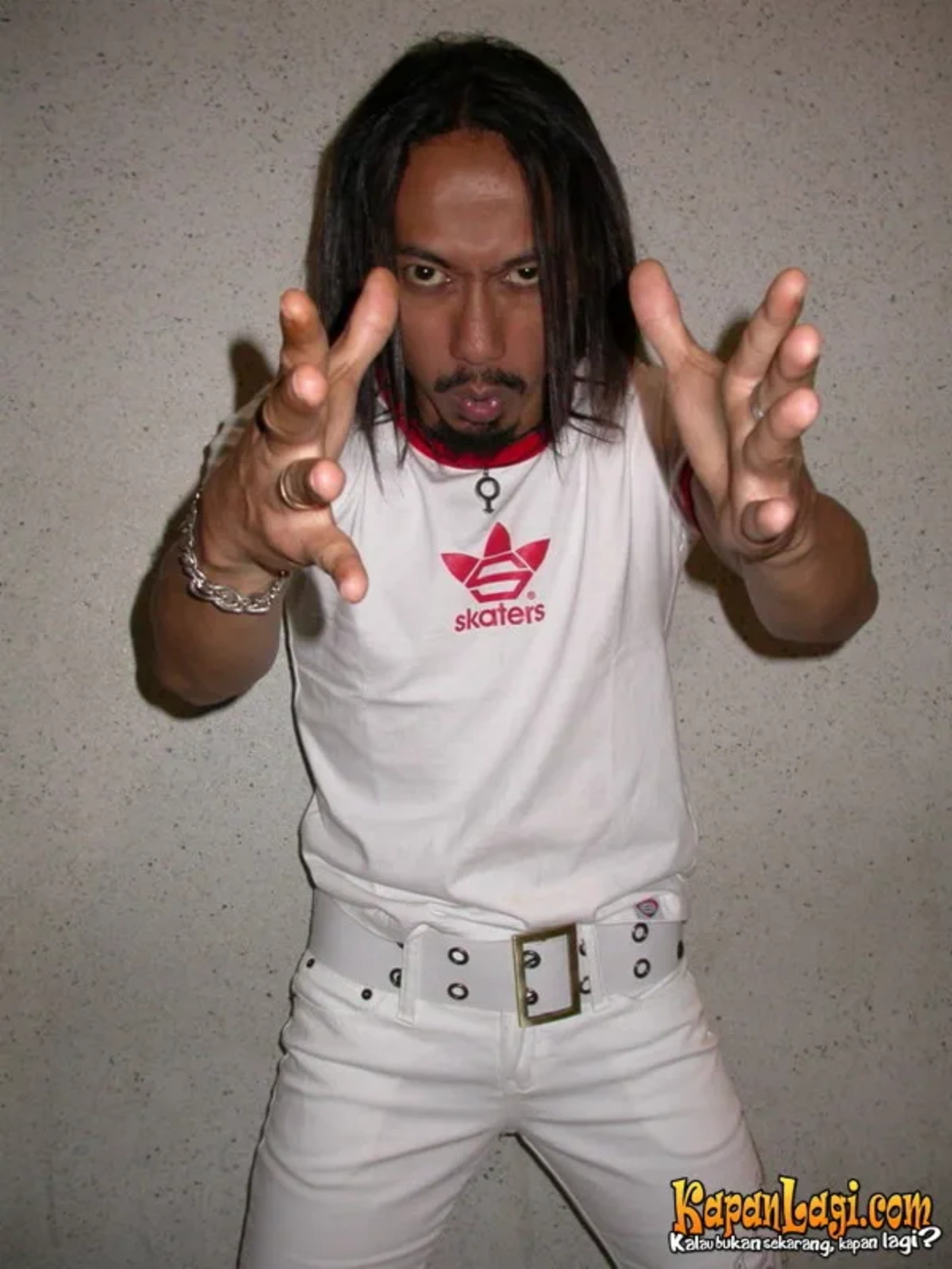 Jika Anda tidak melihat foto Yukie Pas Band, kemungkinan karena foto dengan nomor tersebut tidak tersedia di Kapanlagi.com™