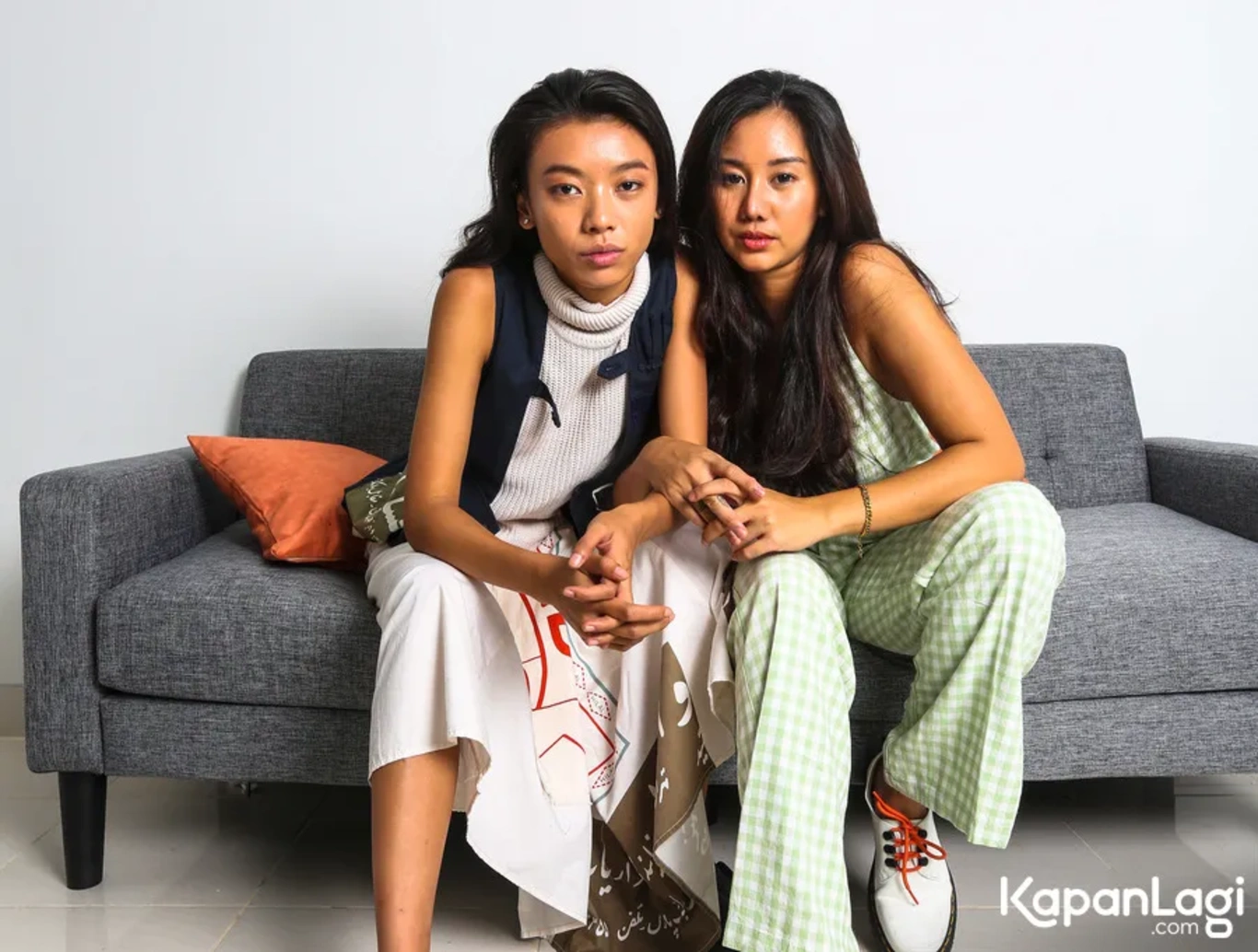 Jika Anda tidak melihat foto Yumi, kemungkinan karena foto dengan nomor tersebut tidak tersedia di Kapanlagi.com™