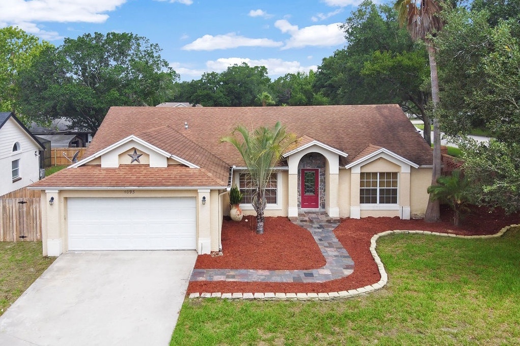 Exterior photo for 1093 Providence Lane Oviedo fl 32765