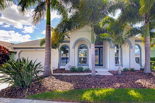 Exterior photo for 6644 Current Dr Apollo Beach fl 33572