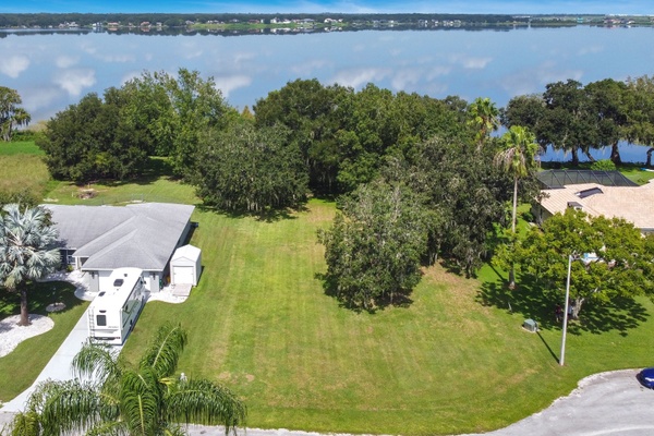 Exterior photo for 307 White Cliff Blvd Aburndale fl 33823