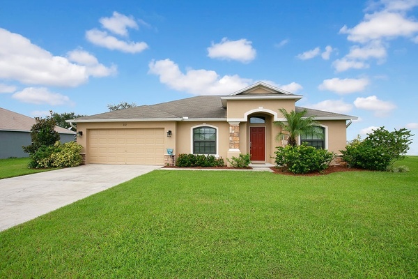 Exterior photo for 212 Oak Crossing Blvd Auburndale fl 33823